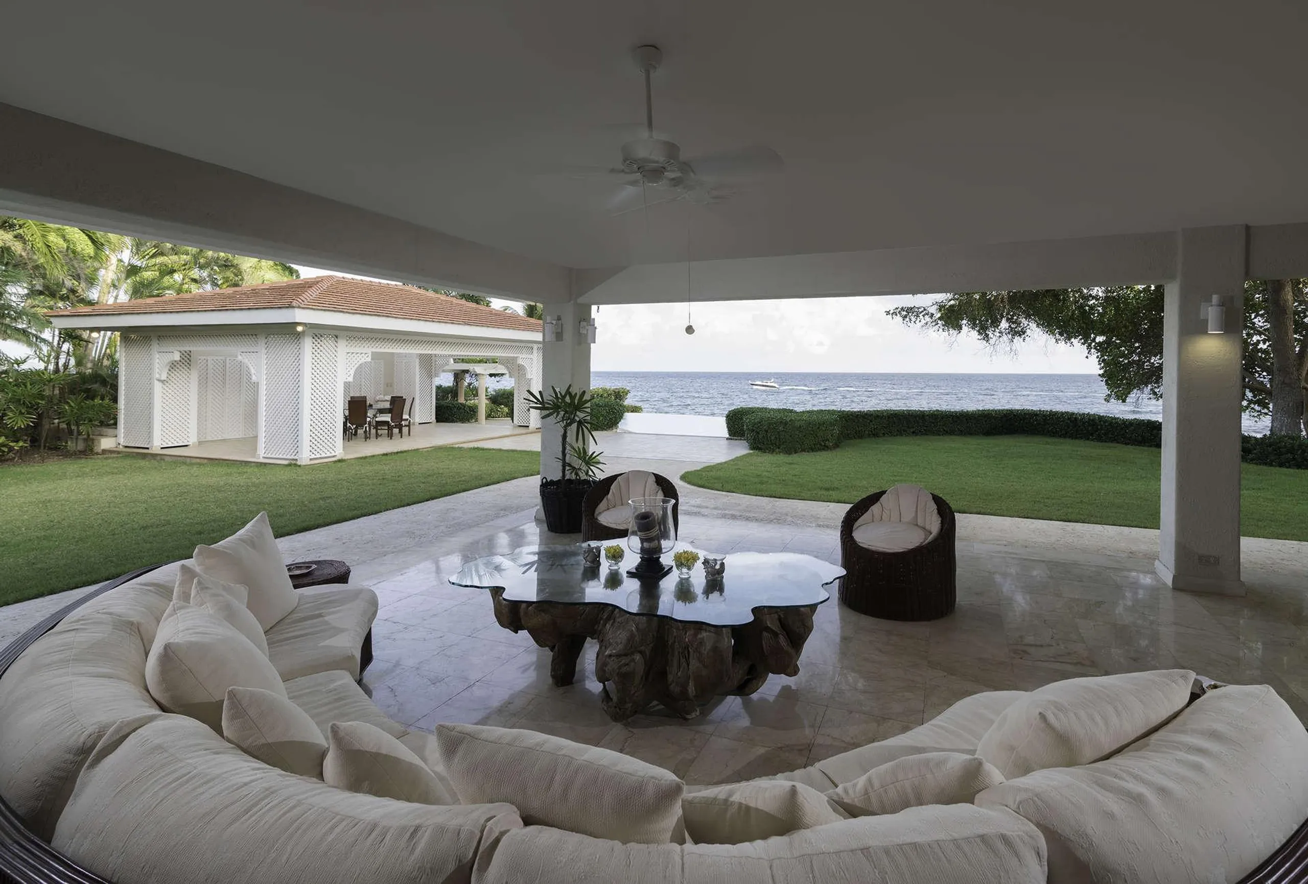 Casa de Campo's Deluxe Paradise Villa with Infinity Pool — photograph 5