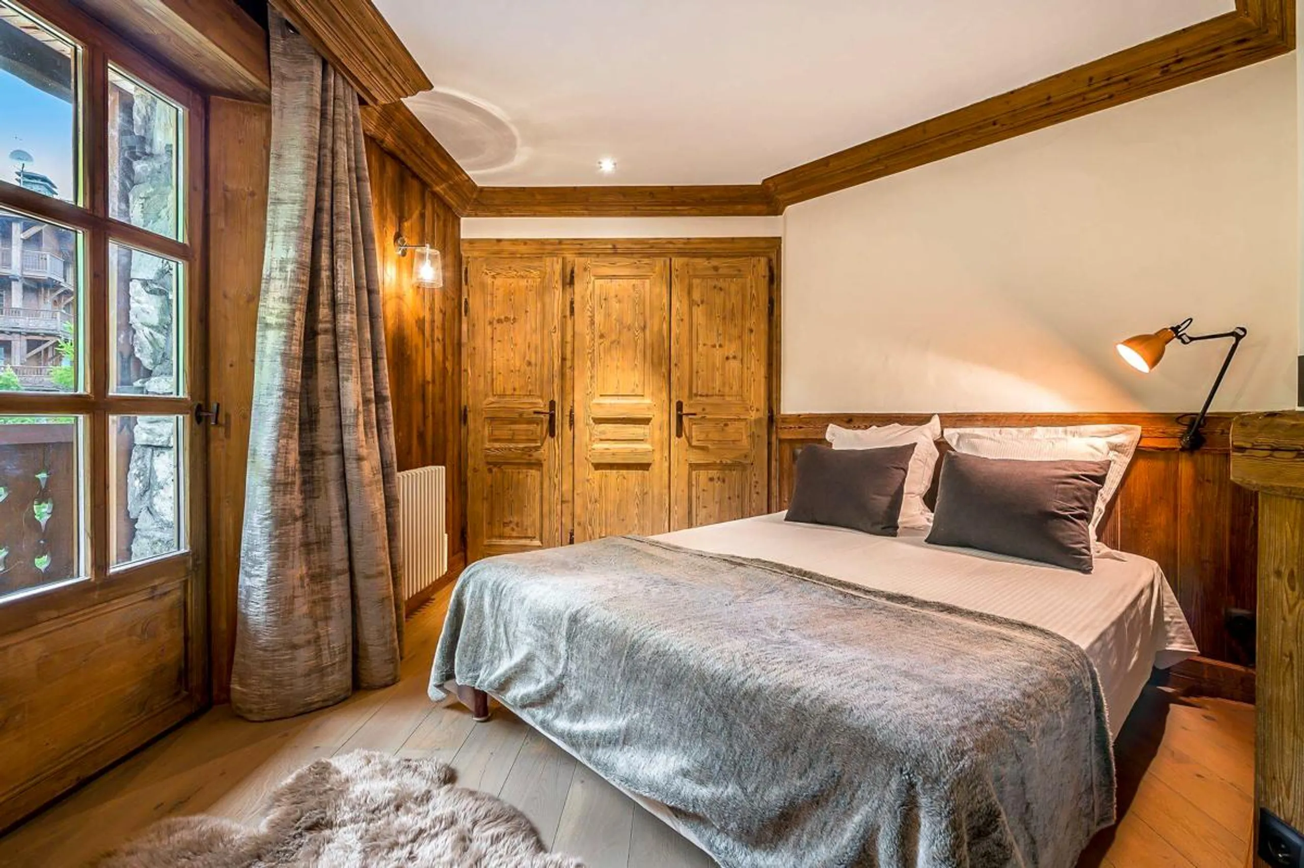 Charming Chalet in Val d’Isere with Stunning Mountain Views — photograph 11