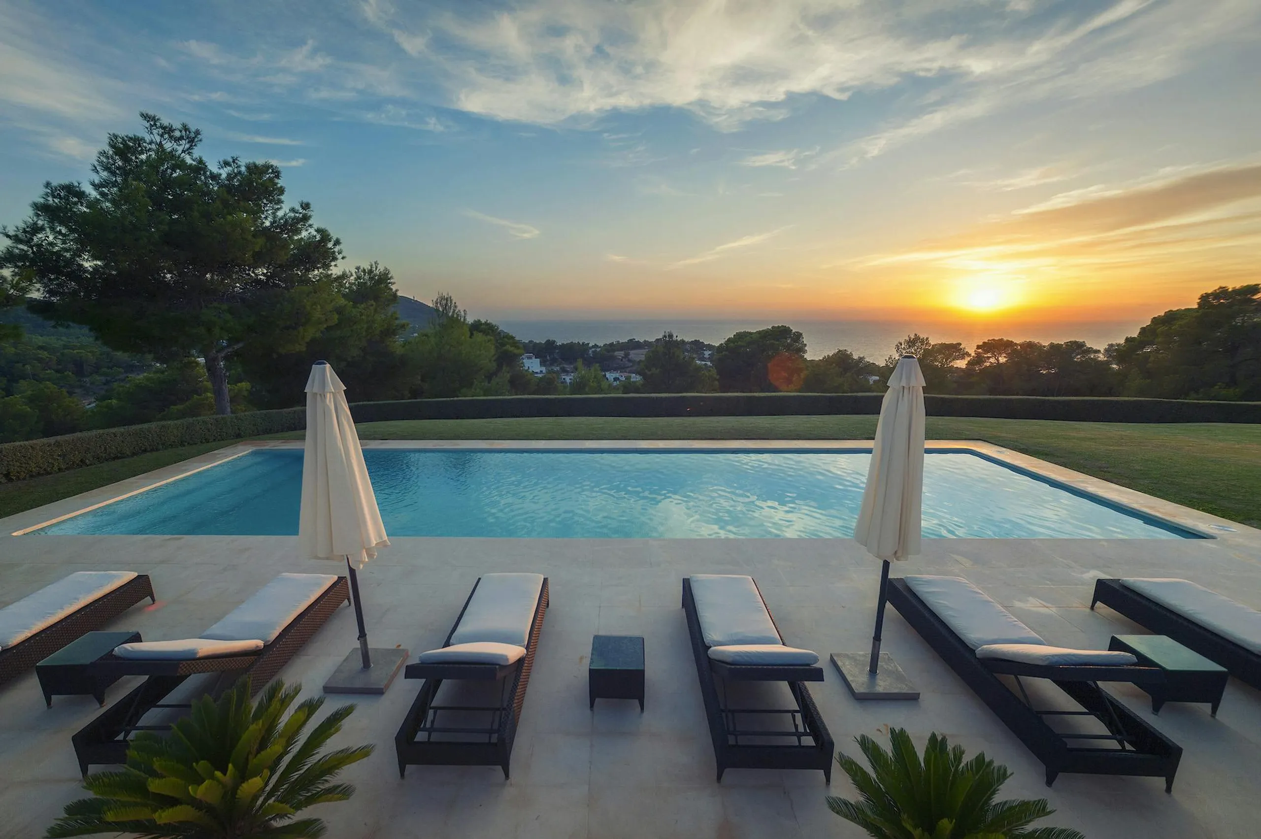 Radiant Oceanview Villa in Ibiza with Private Pool and Playground — photograph 2