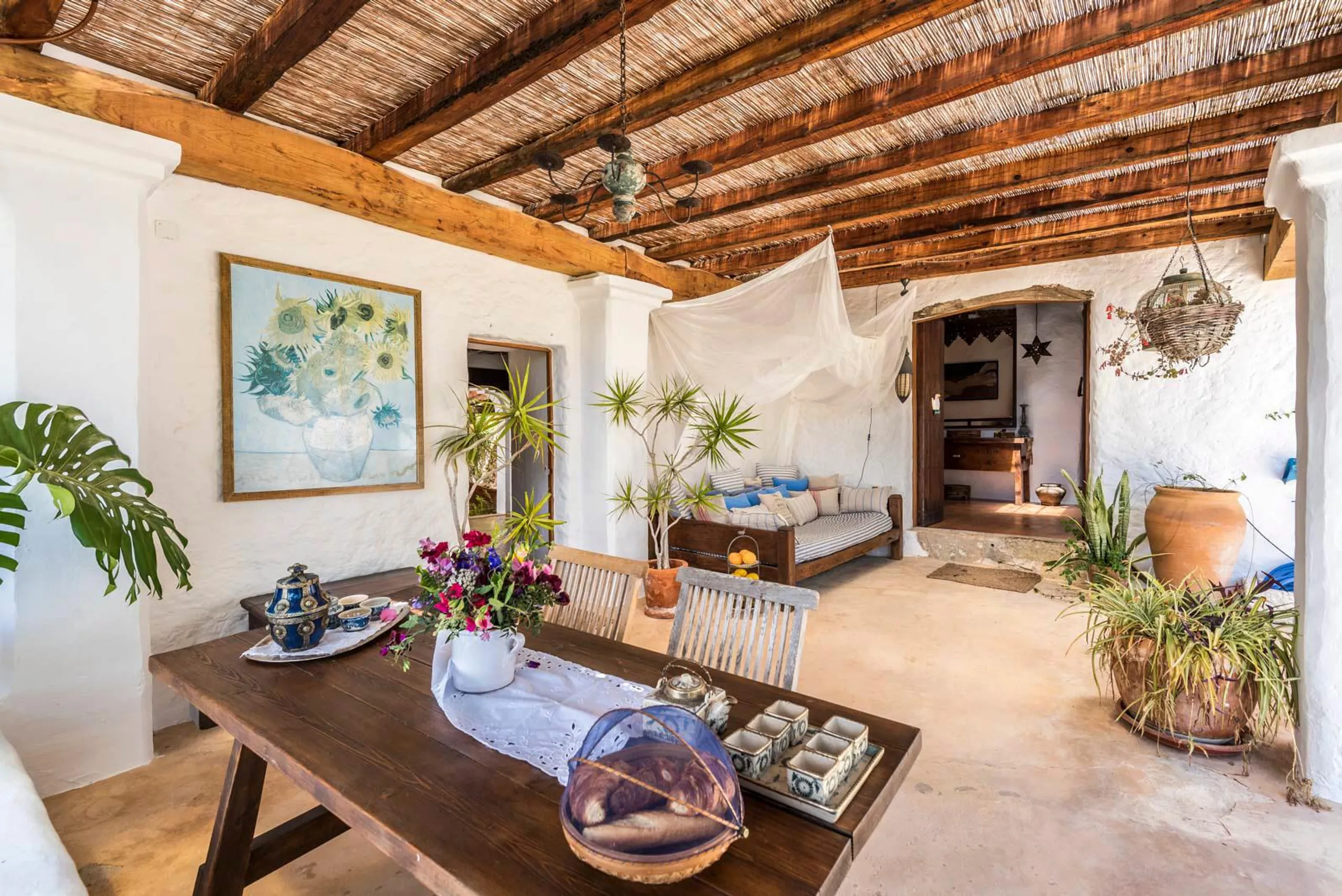 Authentic Finca Charm with Private Pool and Countryside Views — photograph 7