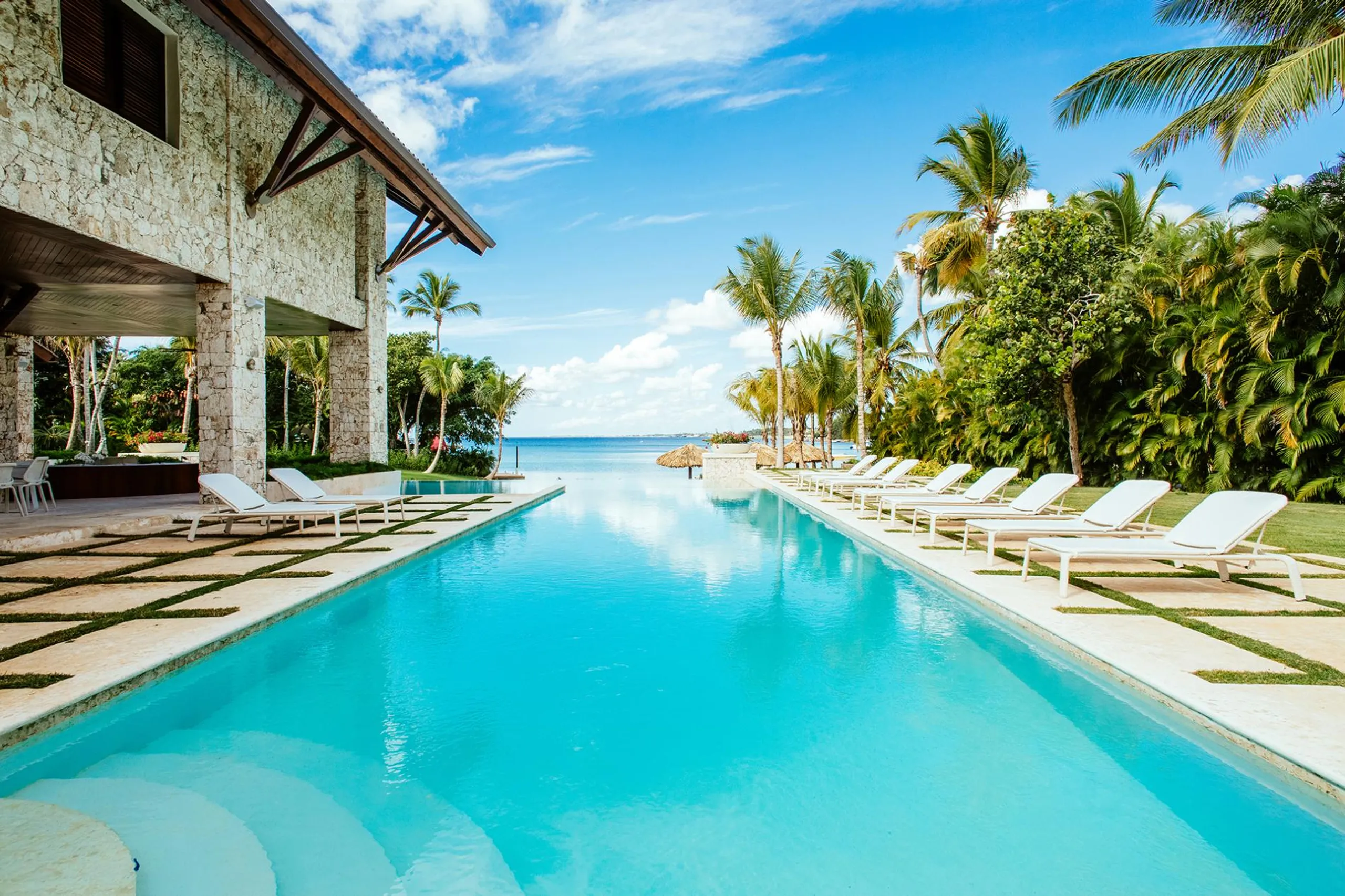 Elite Casa de Campo Sanctuary with Private Pool and Majestic Sea Views, La Romana