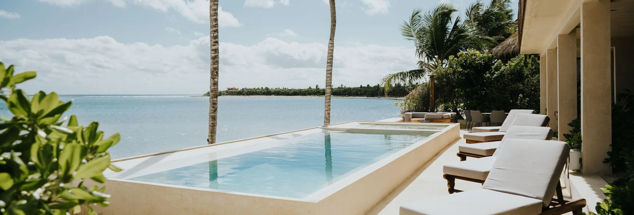 Enchanting Eco-Luxe Chic Retreat with Private Pool and  Oceanic Delights — photograph 9