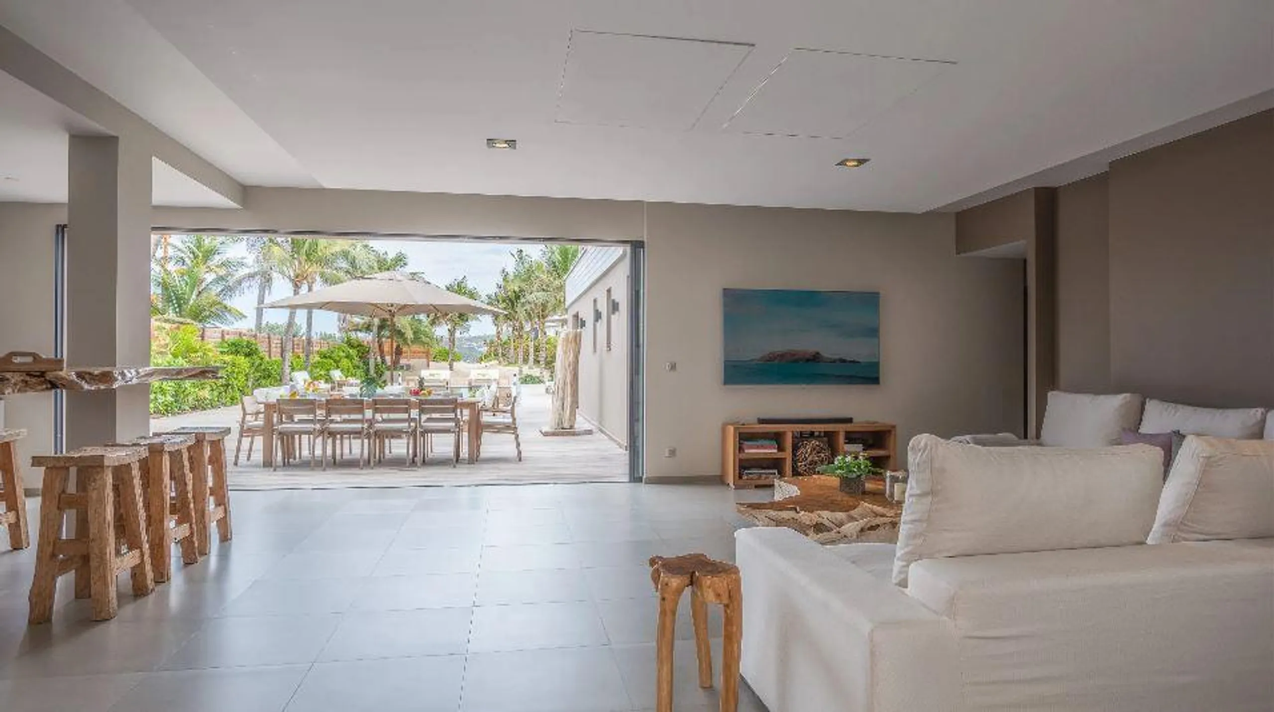 Exclusive St. Barts Beach Villa with Heated Pool — photograph 9
