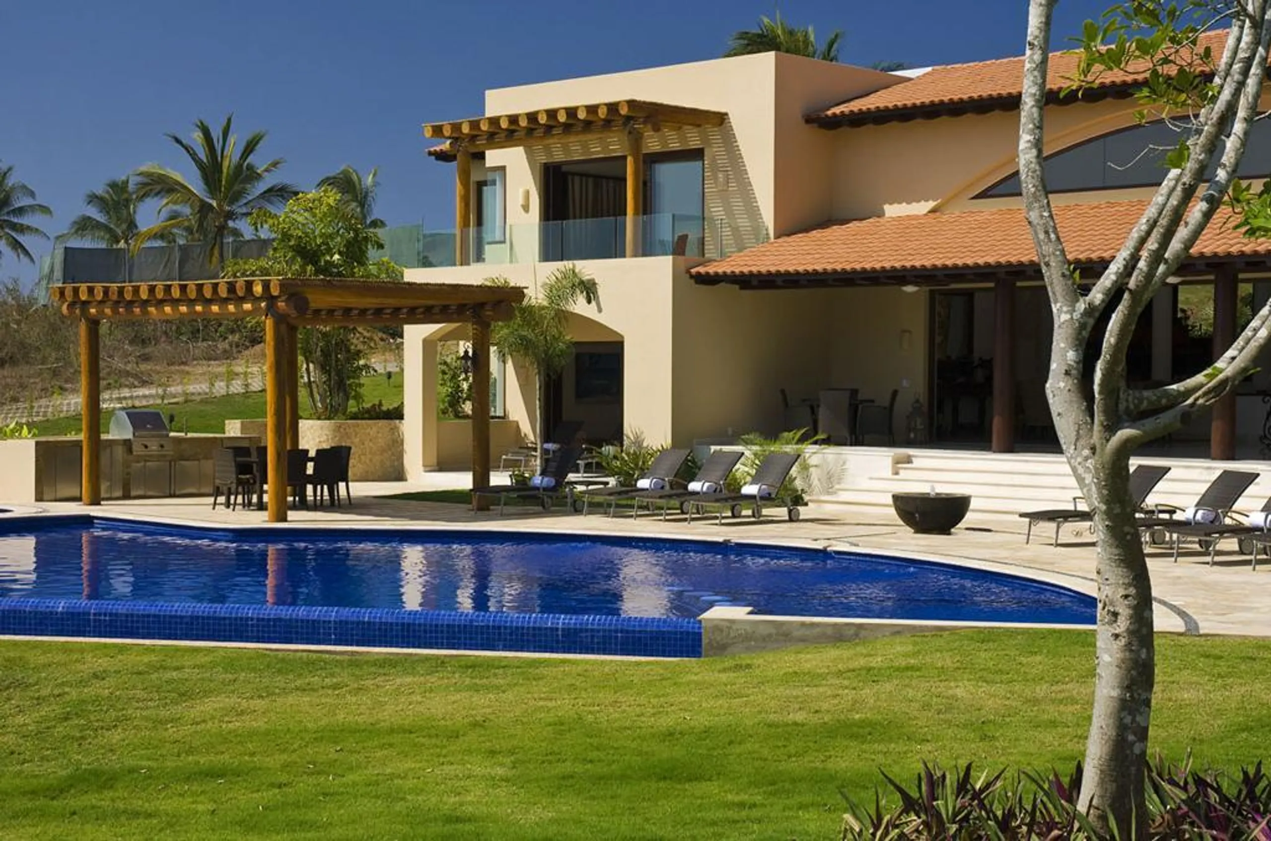 Lagos Del Mar Villa with Infinity Pool and Gorgeous Views — photograph 5