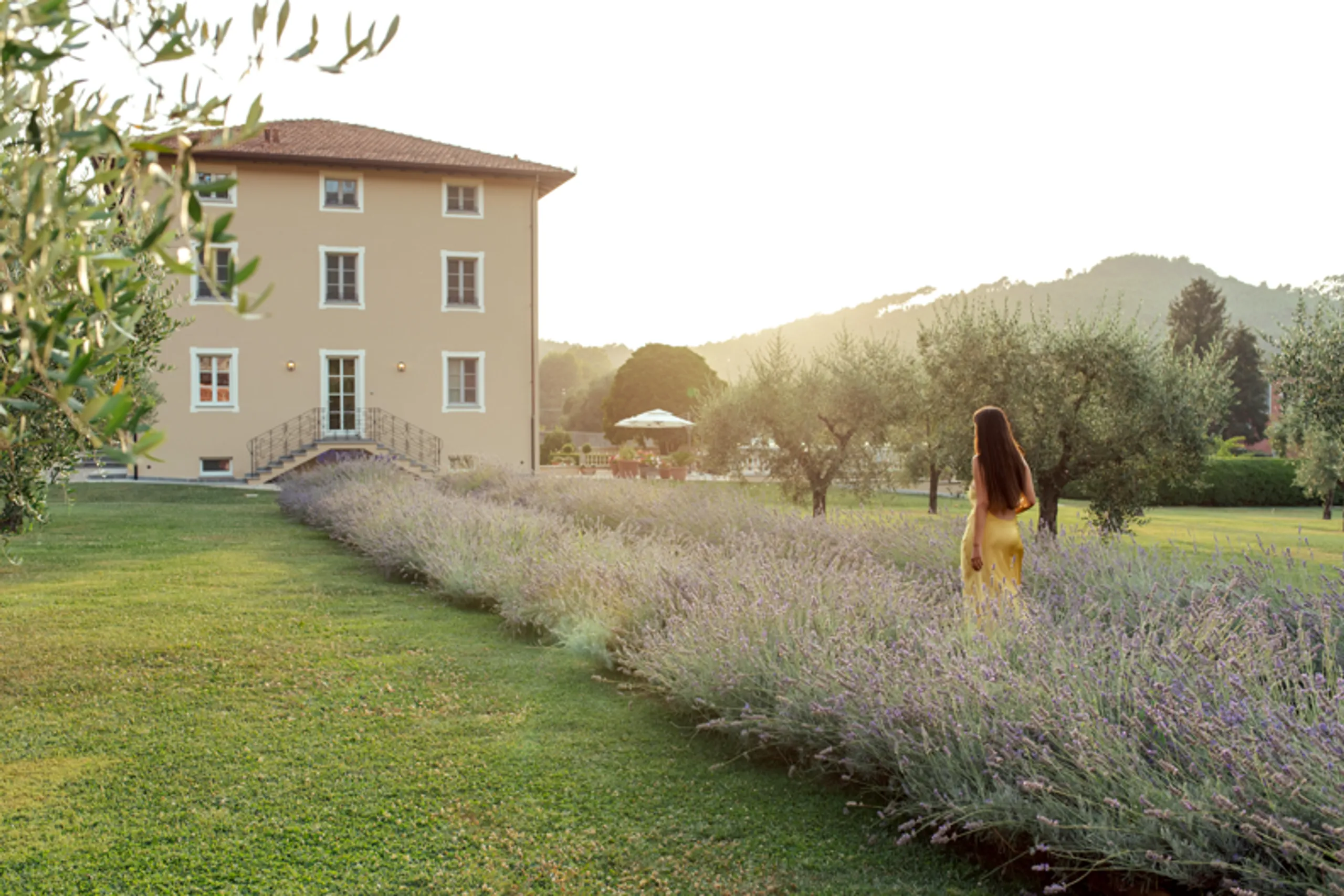 Tranquility in Tuscany Grand Estate for 9BR with Enchanting Pool and Lush Gardens — photograph 6