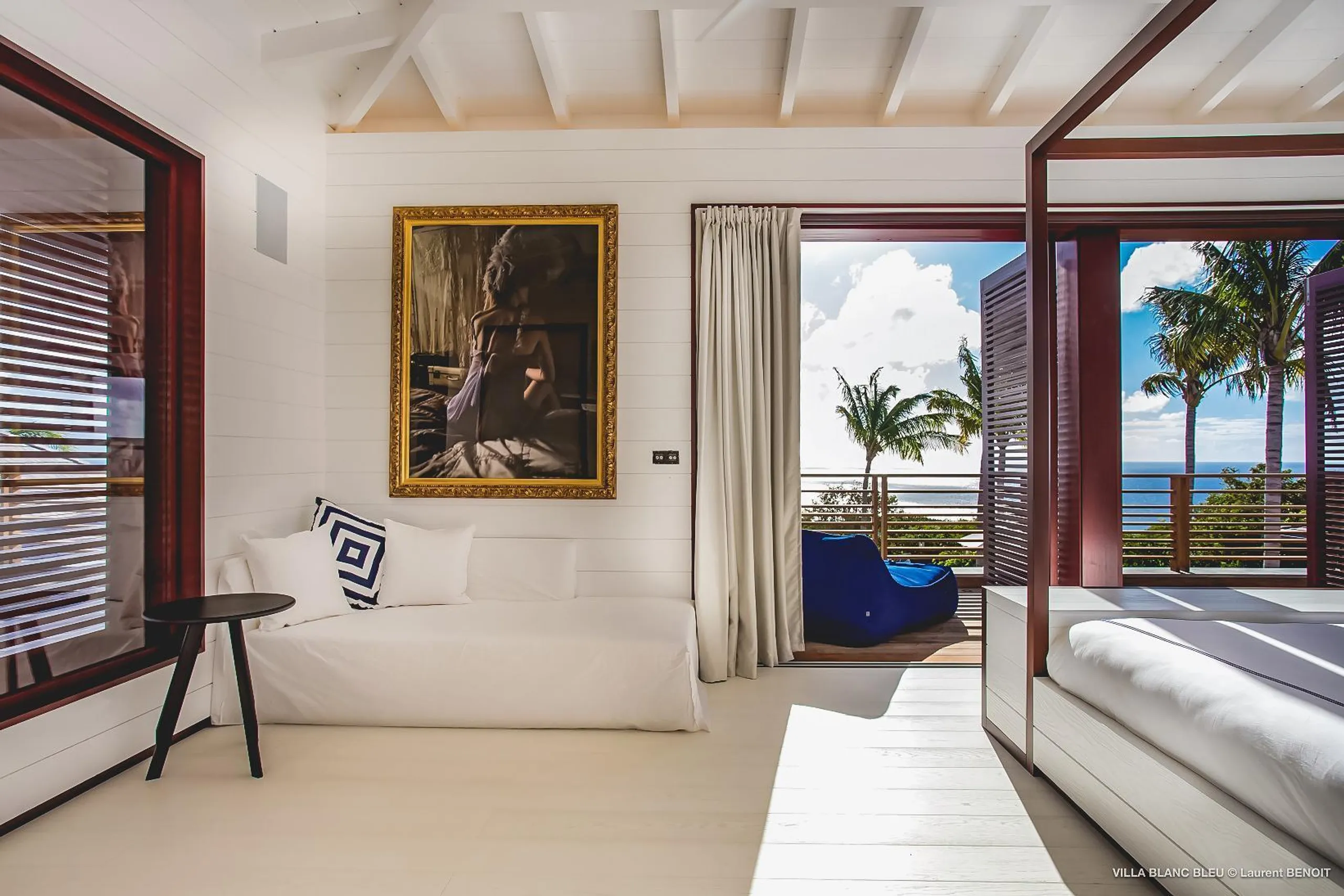 Ornate Paradise Villa with Private Pool and Tennis Court — photograph 8