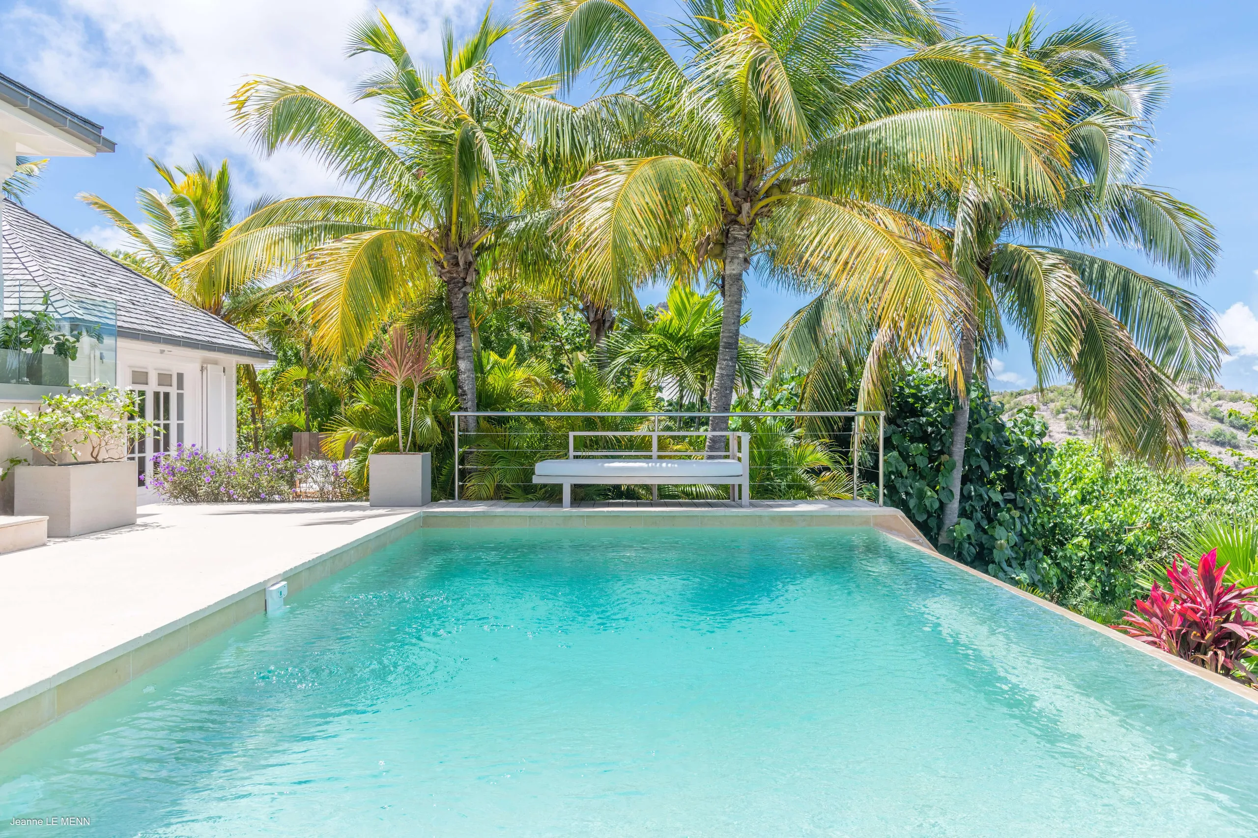 Bohemian-Inspired Hillside Villa with Stunning Ocean Views in St. Barths — photograph 12