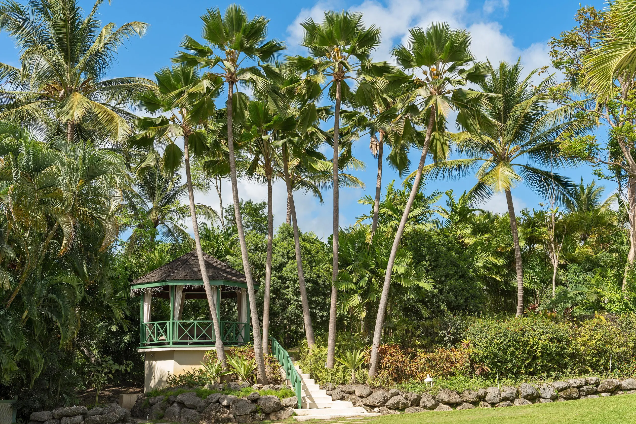 Sandy Lane's Magnificent Three-story Villa with Private Pool and Beach Access — photograph 6