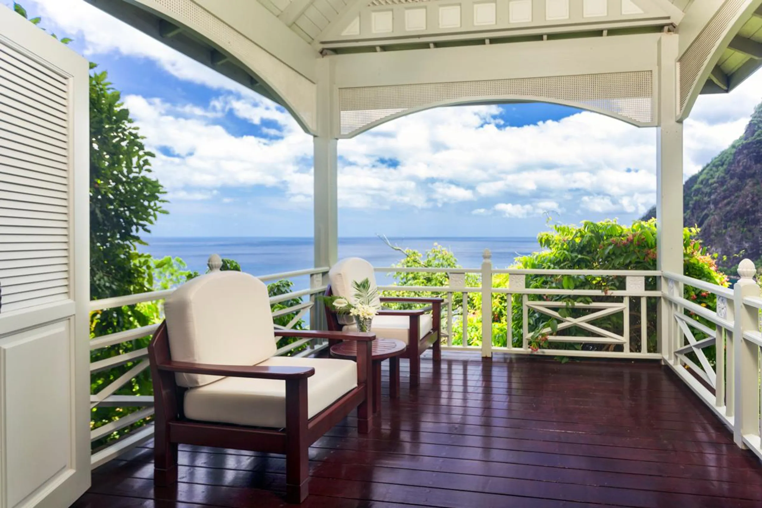 Majestic 5BR Villa with Private Pool and Incredible Views of Petit Piton — photograph 6