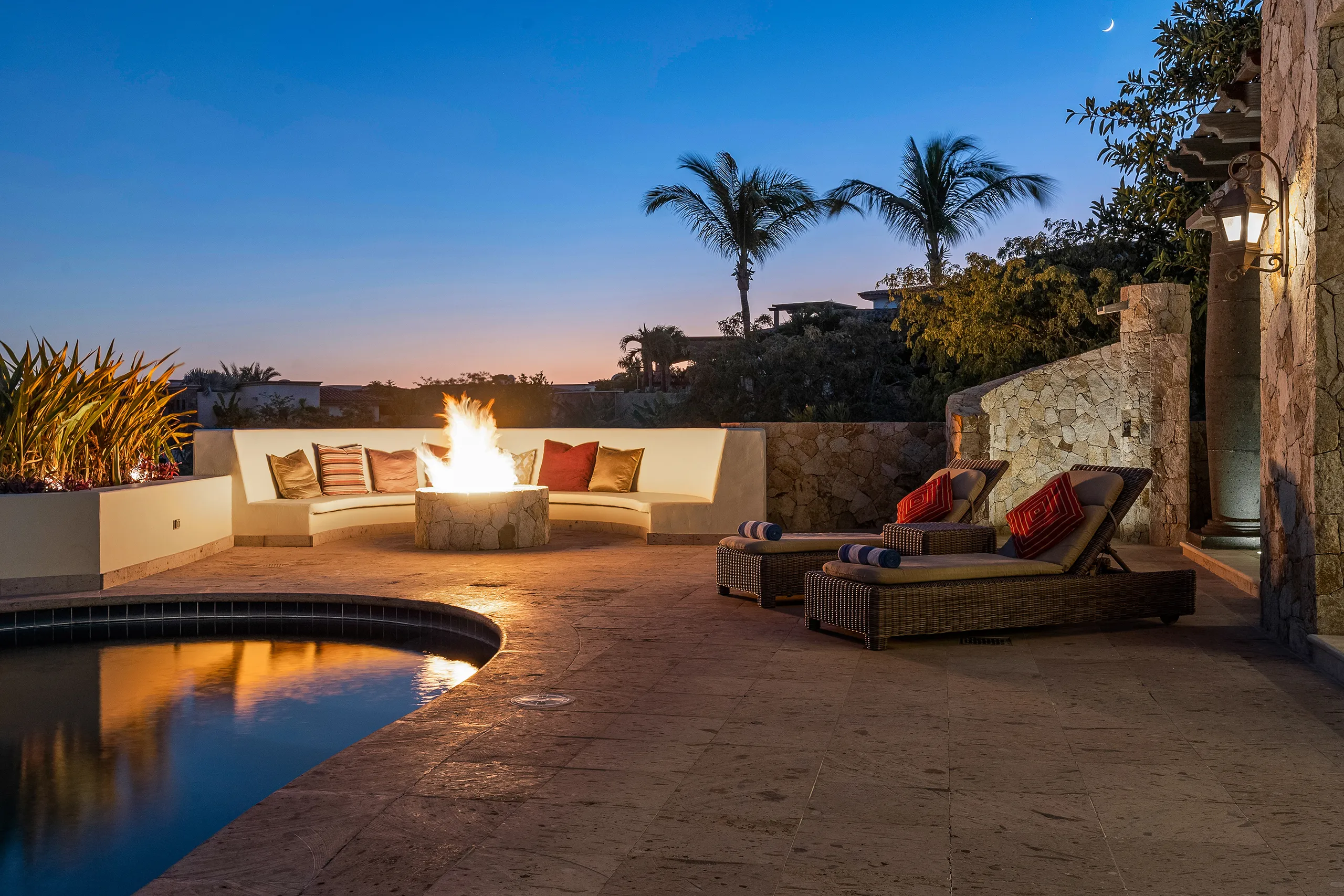 Breathtaking Puerto Los Cabos Hillside Villa with Infinity Pool and Ocean Views — photograph 8