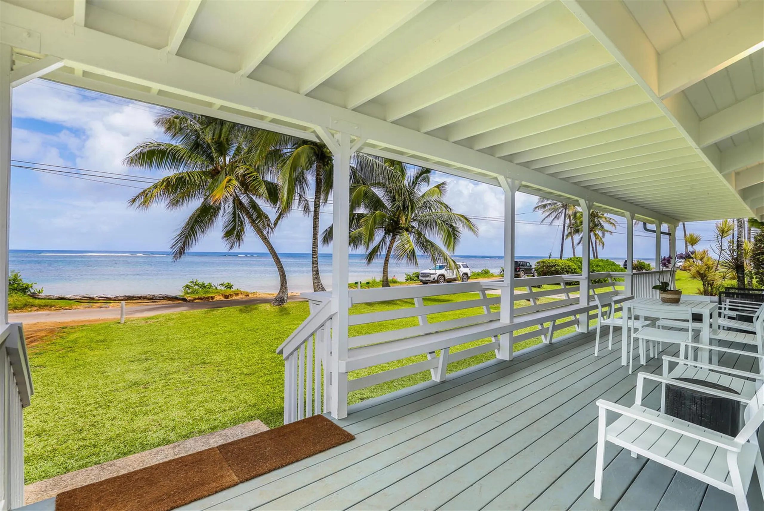 Kauai North Shore Ocean Front Villa with Stunning Ocean Views — photograph 2