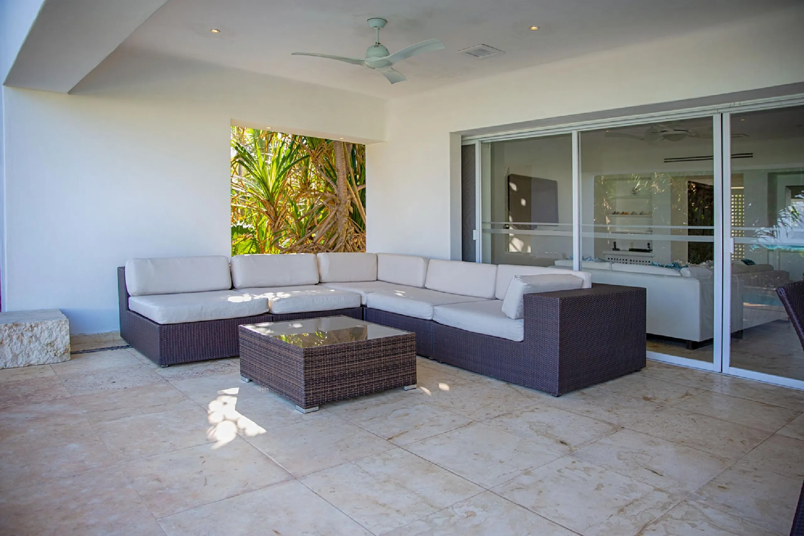 Playa del Carmen Modern Luxury Villa with Private Pool and Ocean Views — photograph 7