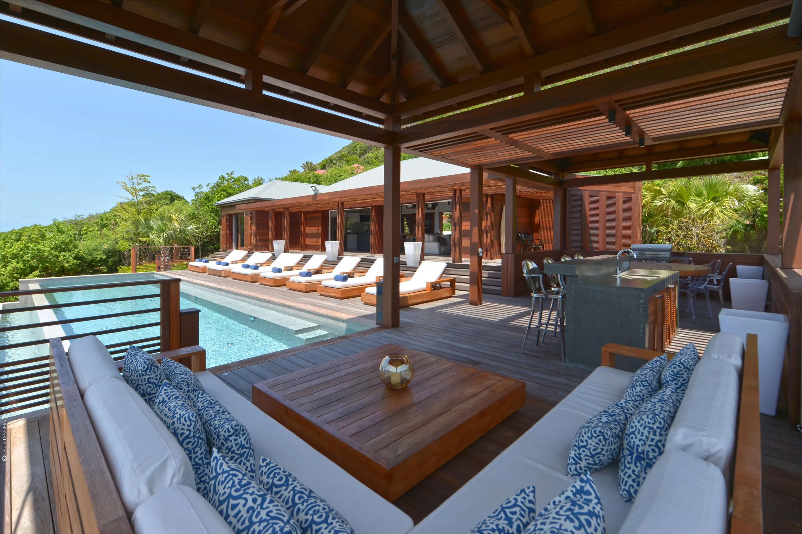 Seamless Harmony Hilltop Villa in St. Barts with an Infinity Pool, Deve