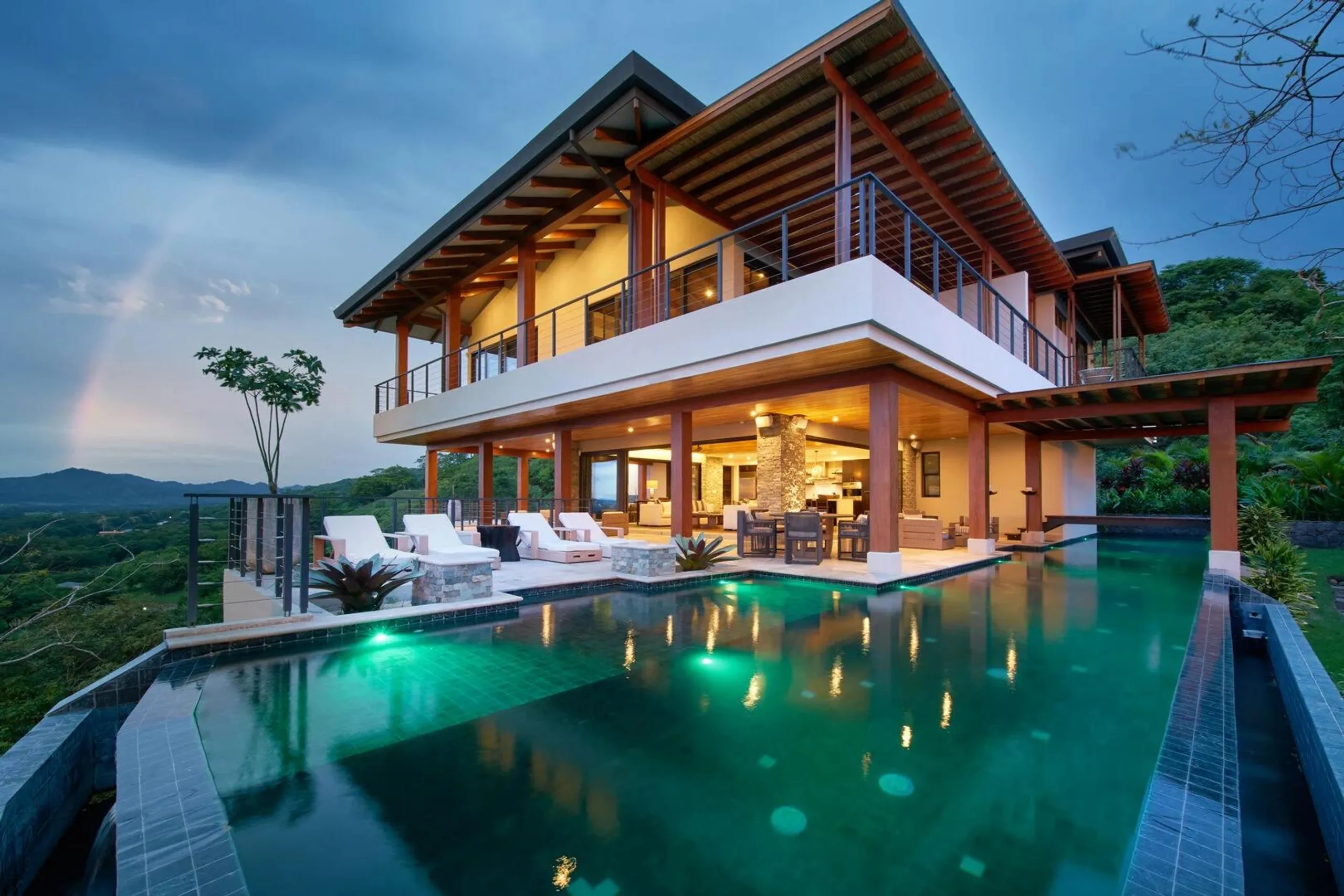 Ultra-Luxury Tamarindo Villa with Infinity Pool, Gym & Oceanview Terrace, Tamarindo