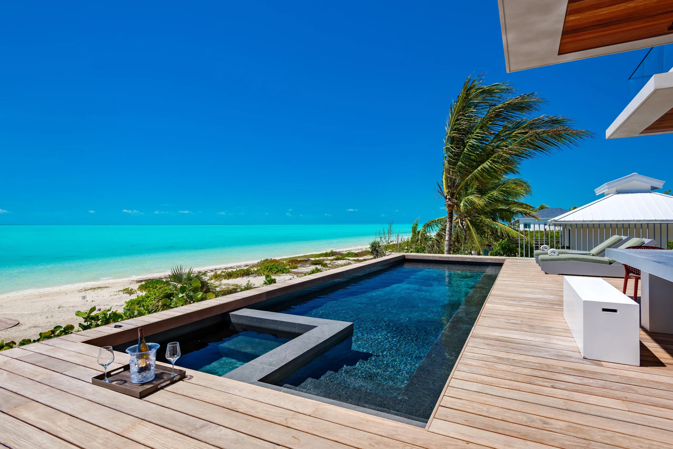 Turks & Caicos Island Top-of-the-line Luxury Villa with Long Bay Beach View — photograph 3