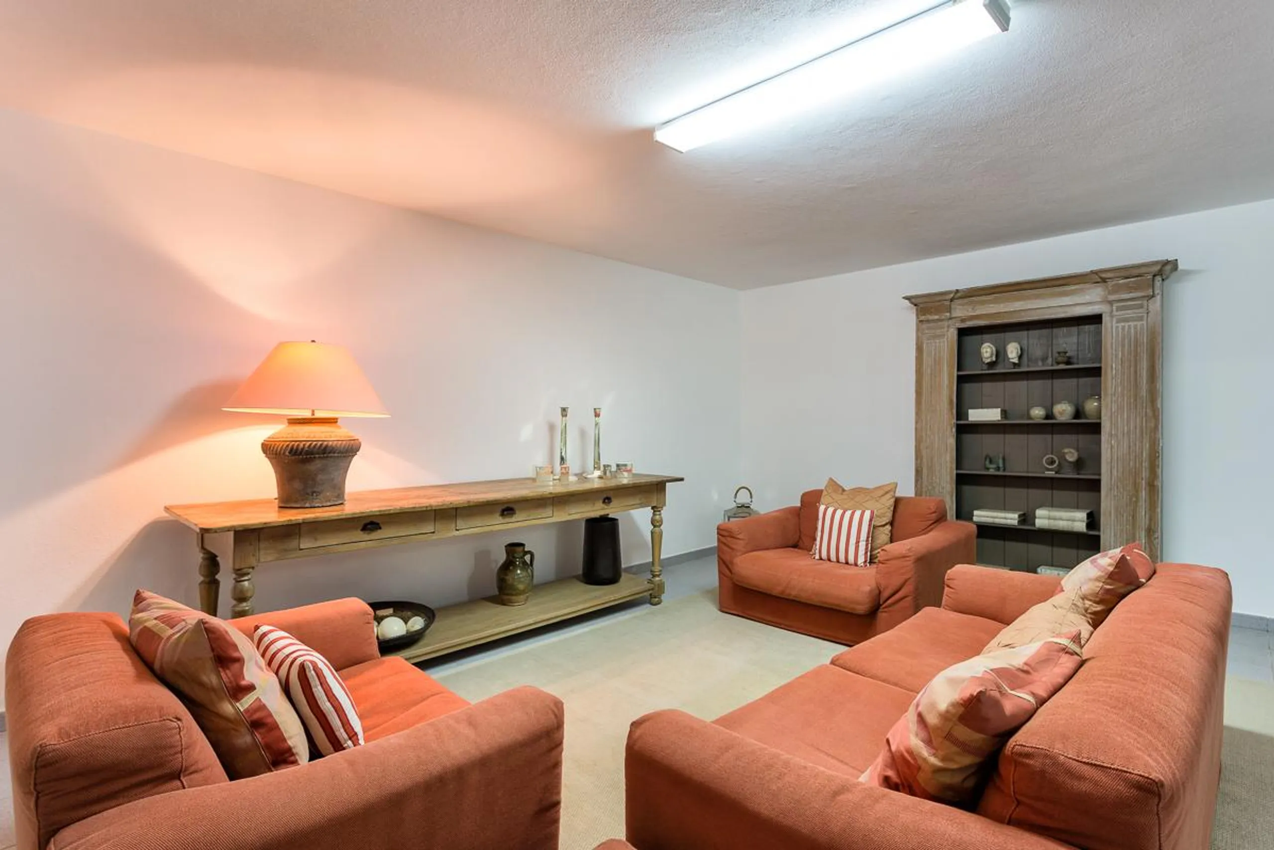 First-class Villa in Quinta do Lago with Private Pool, Jacuzzi and Beaches Nearby — photograph 11