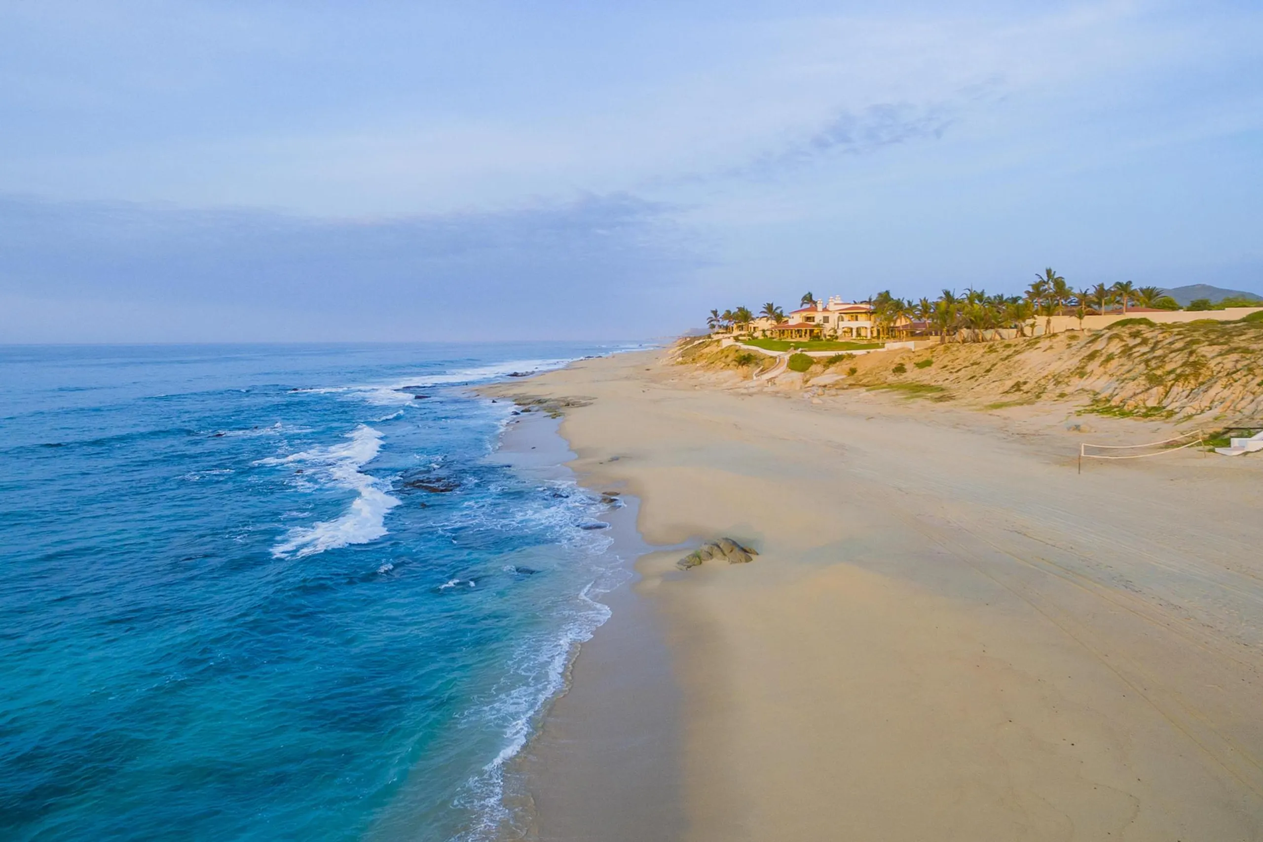 Playa Tortuga Beachfront Oasis Estate with Pool and Amazing Views — photograph 3