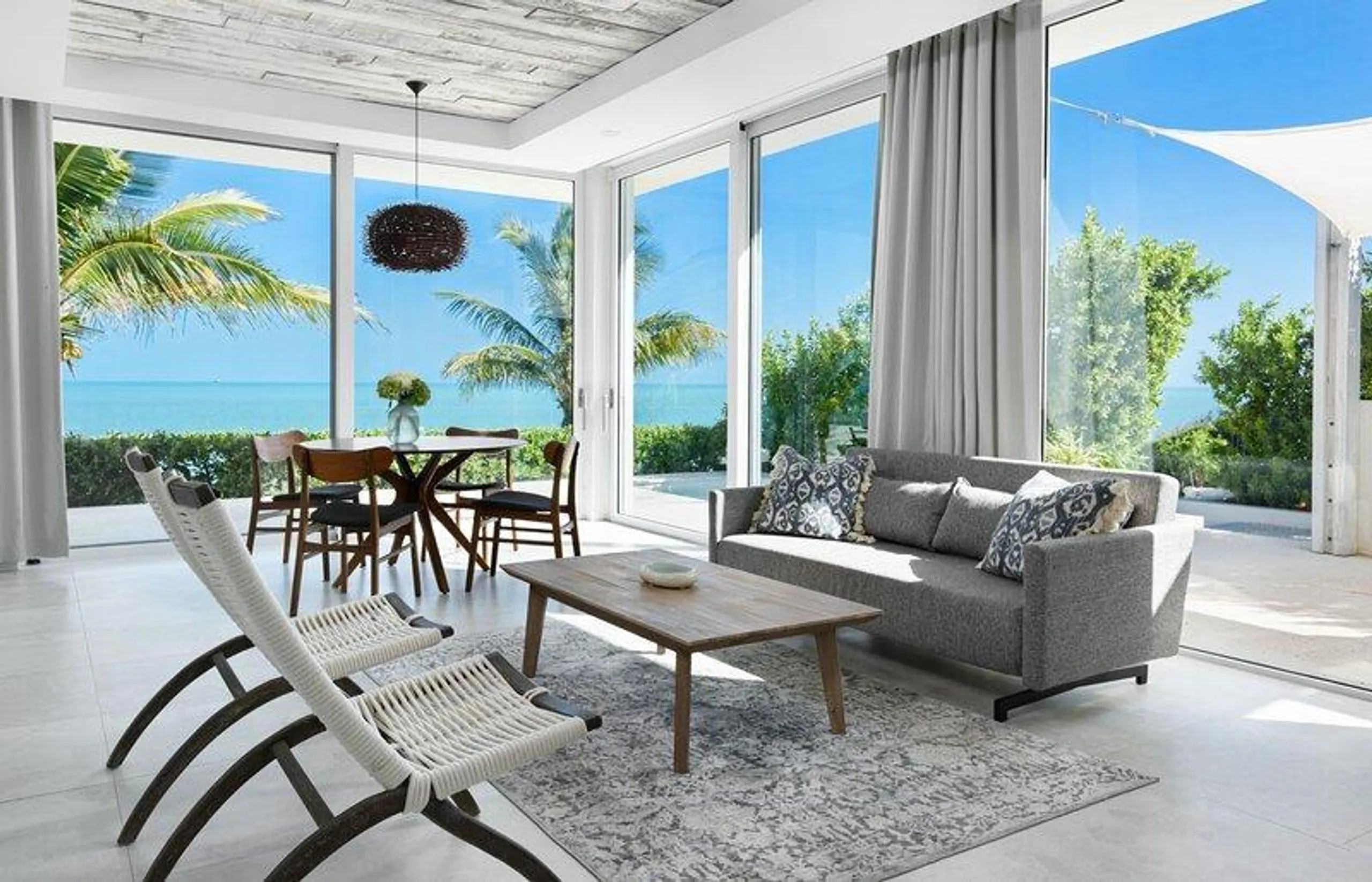 Turks and Caicos Grand Luxury Oceanfront Vacation Villa with Breathtaking Views — photograph 10