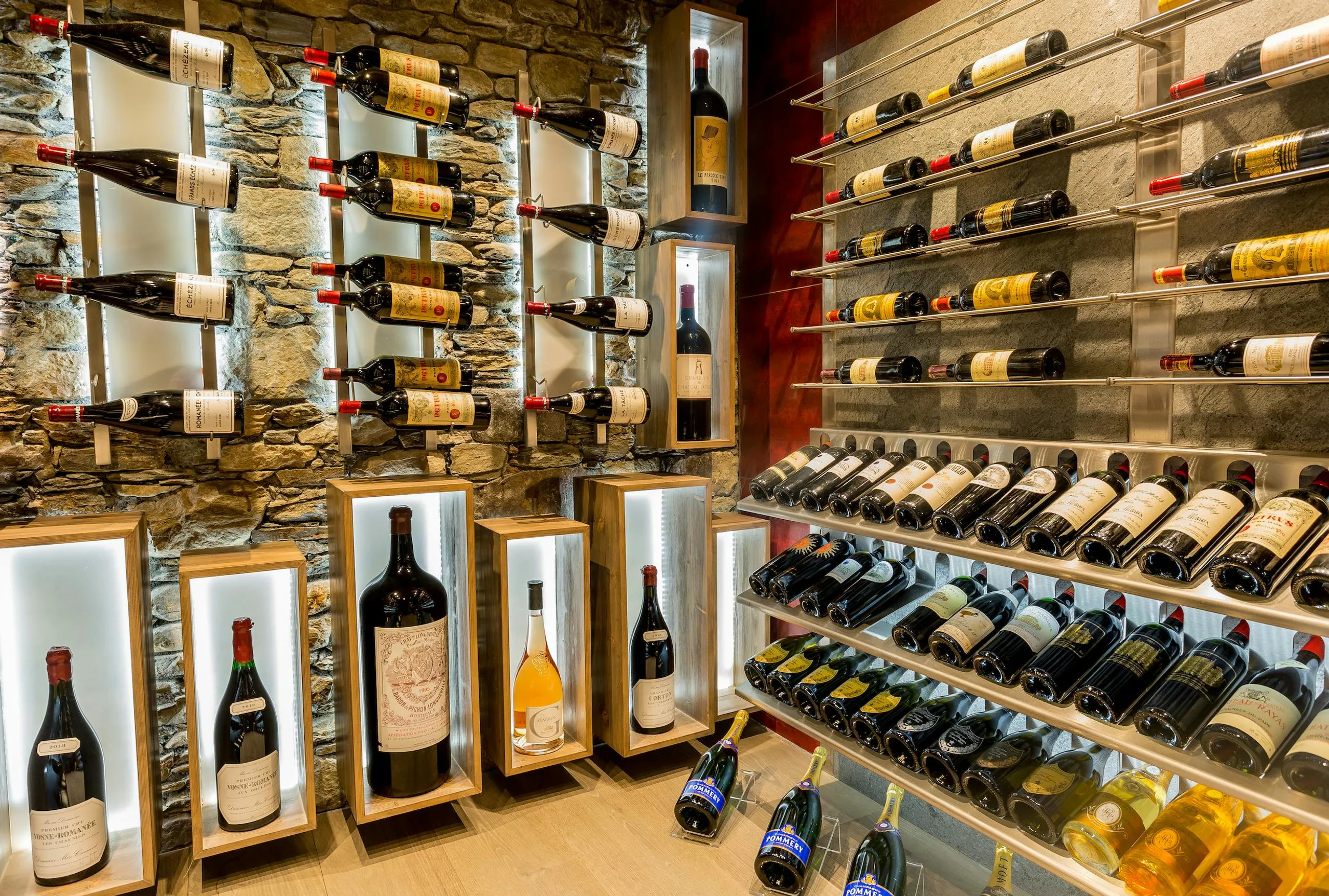 Grand Val Thorens Luxury Chalet with Private Pool, Jacuzzi, and Entertainment Room — photograph 6