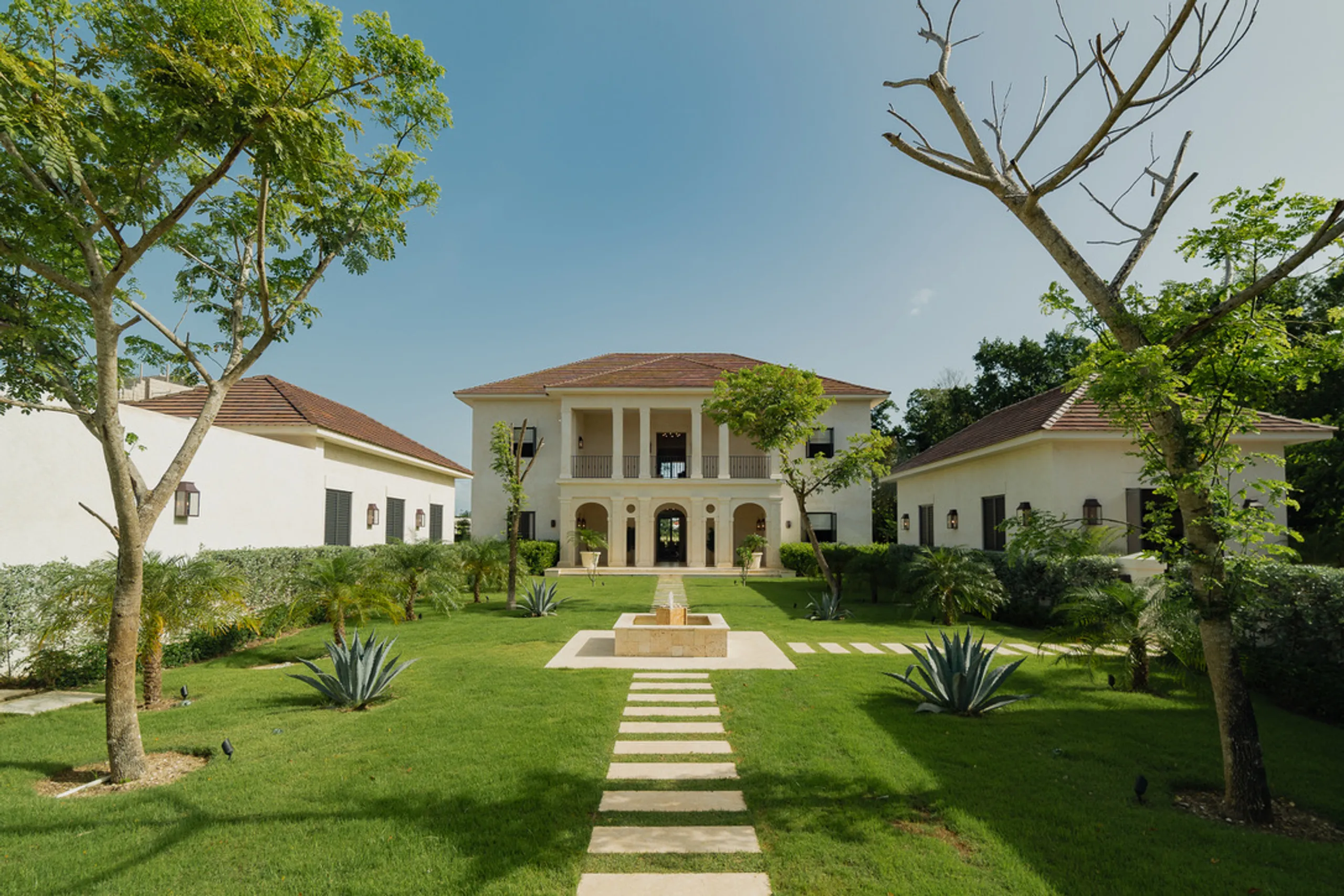 Graceful 7BDR Villa with Private Pool and Lake Views, Punta Cana