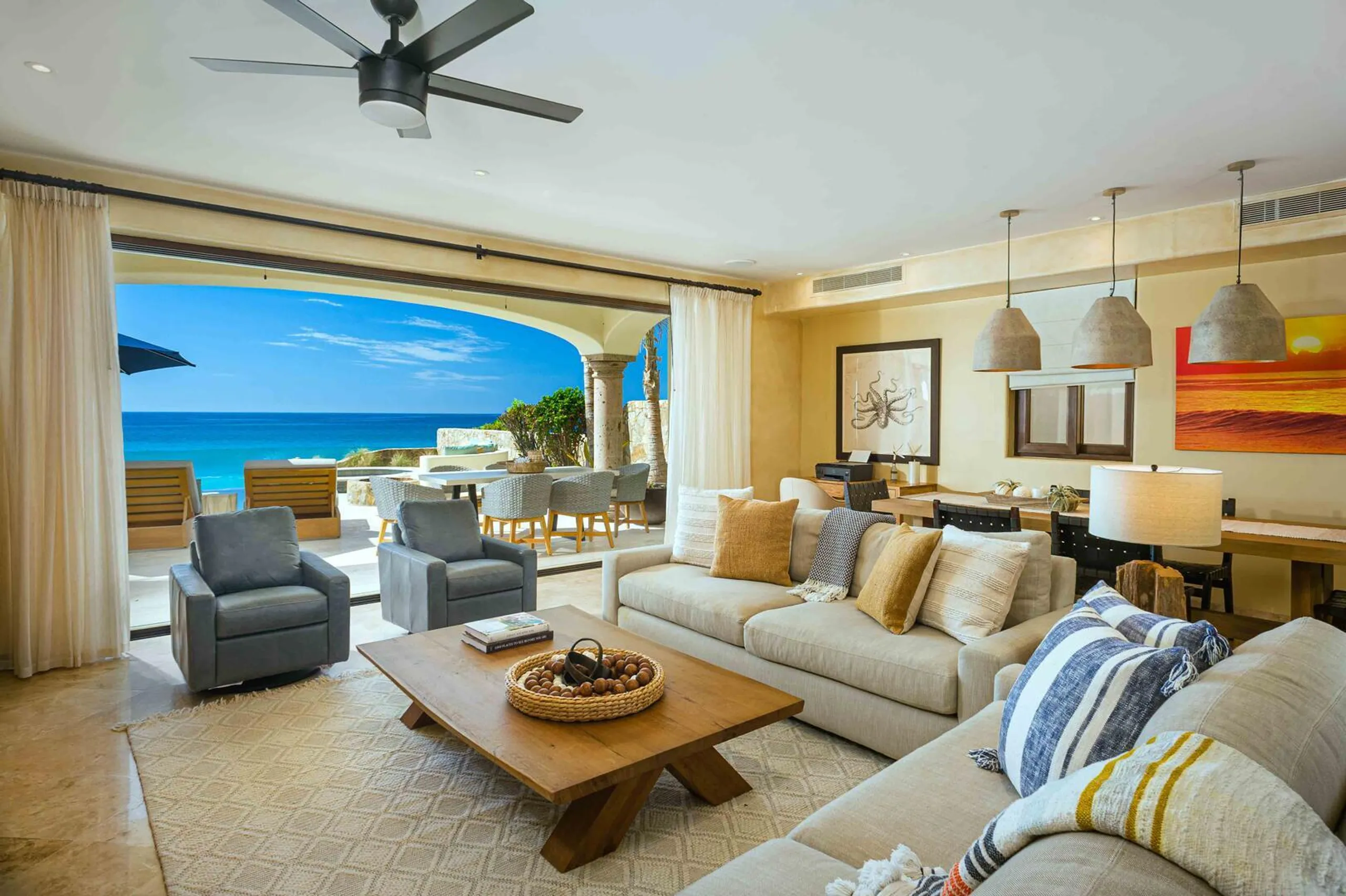 Grandiose Villa with Private Infinity Pool Overlooking the Sea of Cortez — photograph 8