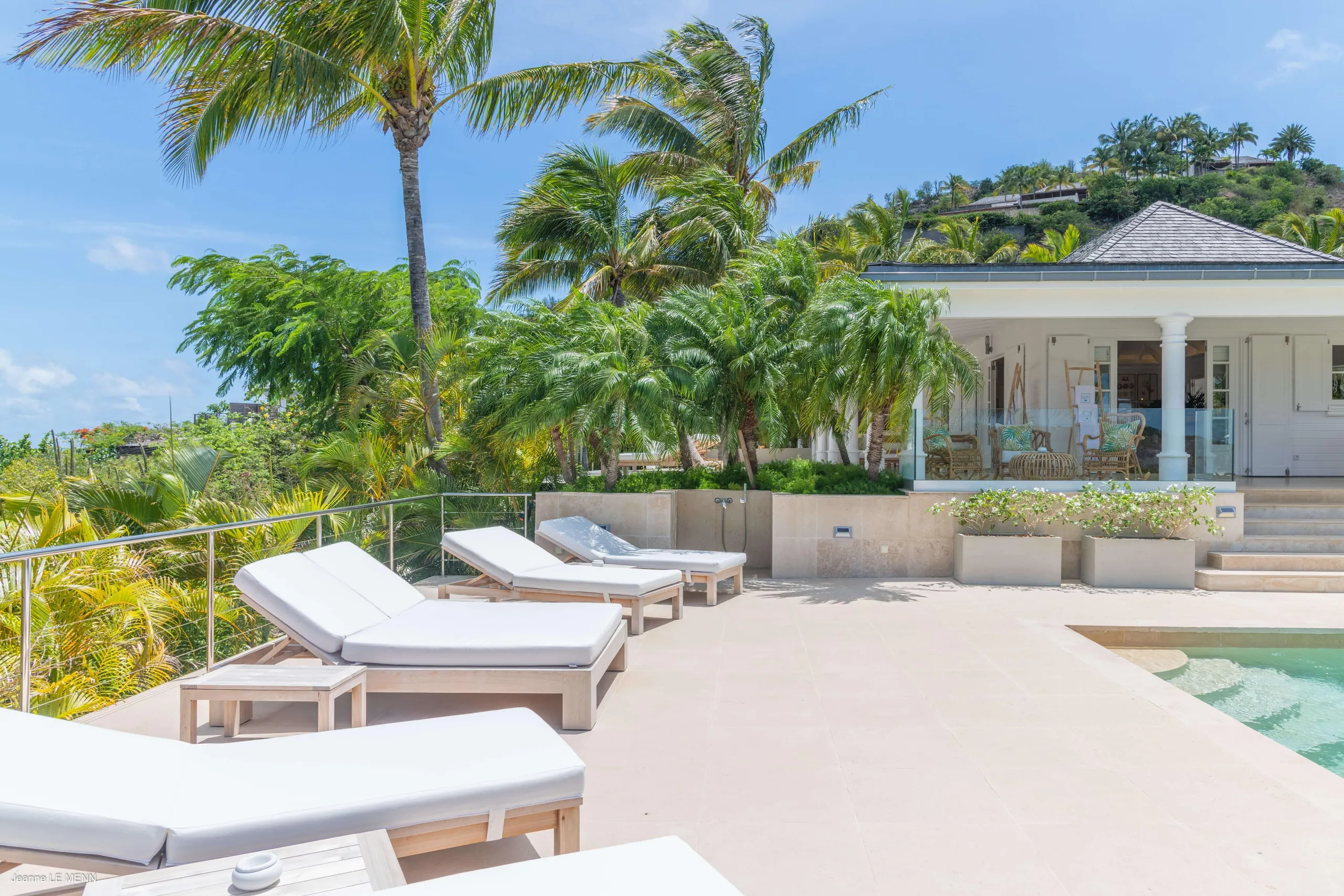 Bohemian-Inspired Hillside Villa with Stunning Ocean Views in St. Barths — photograph 11