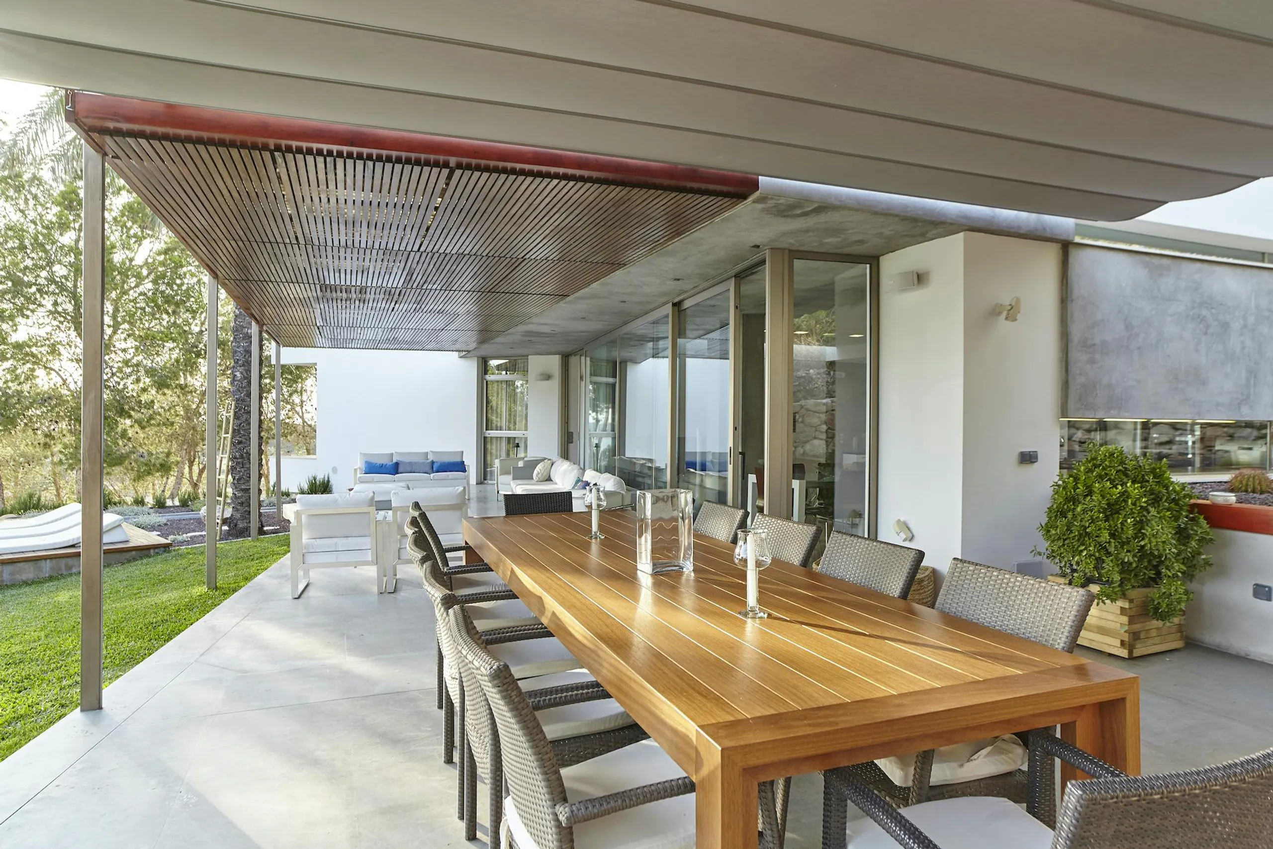 Glamorous Ibiza Seaview Estate with Private Pool and Sun Deck — photograph 6