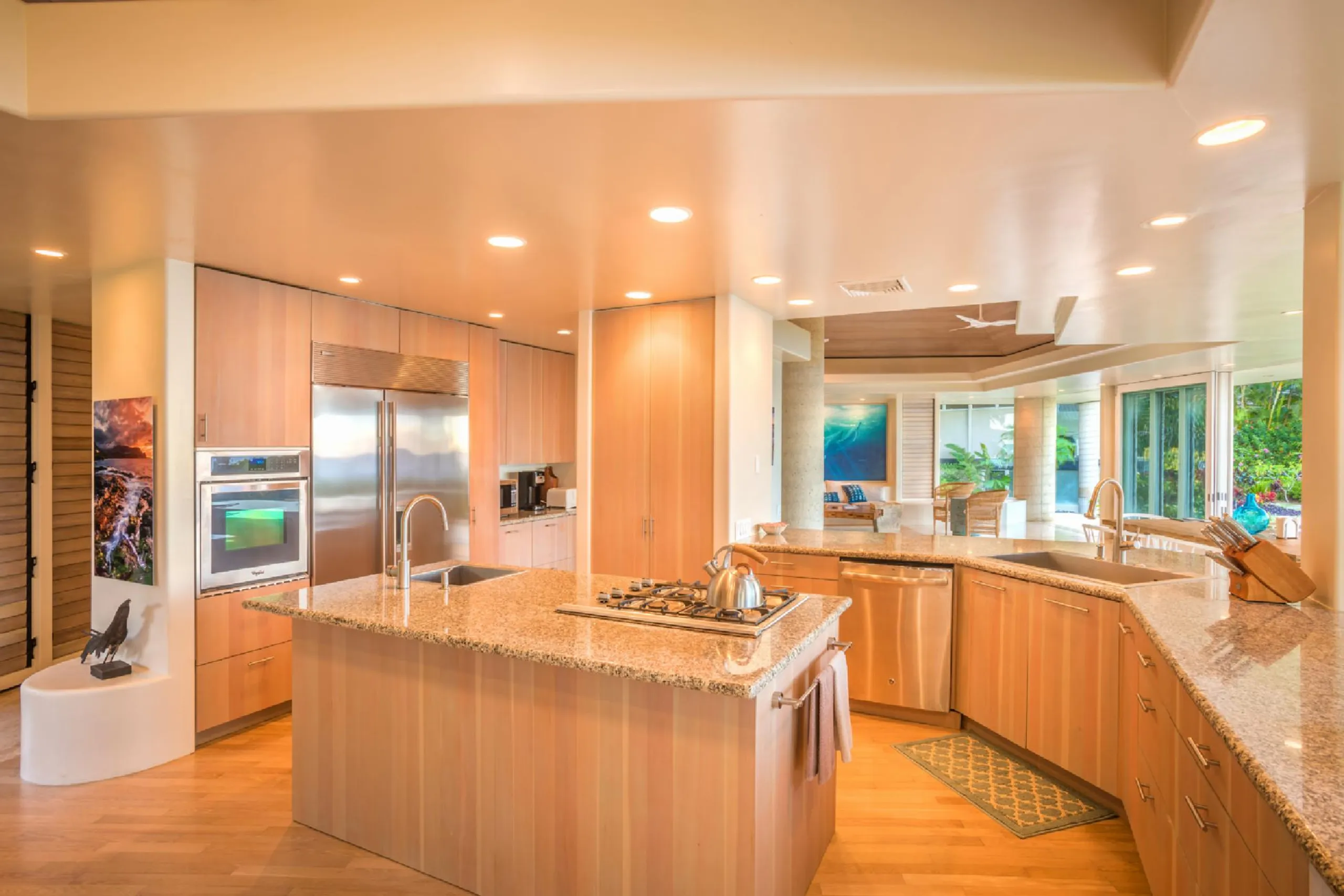 Anini Beach Front Villa with Tropical Ocean Views — photograph 10