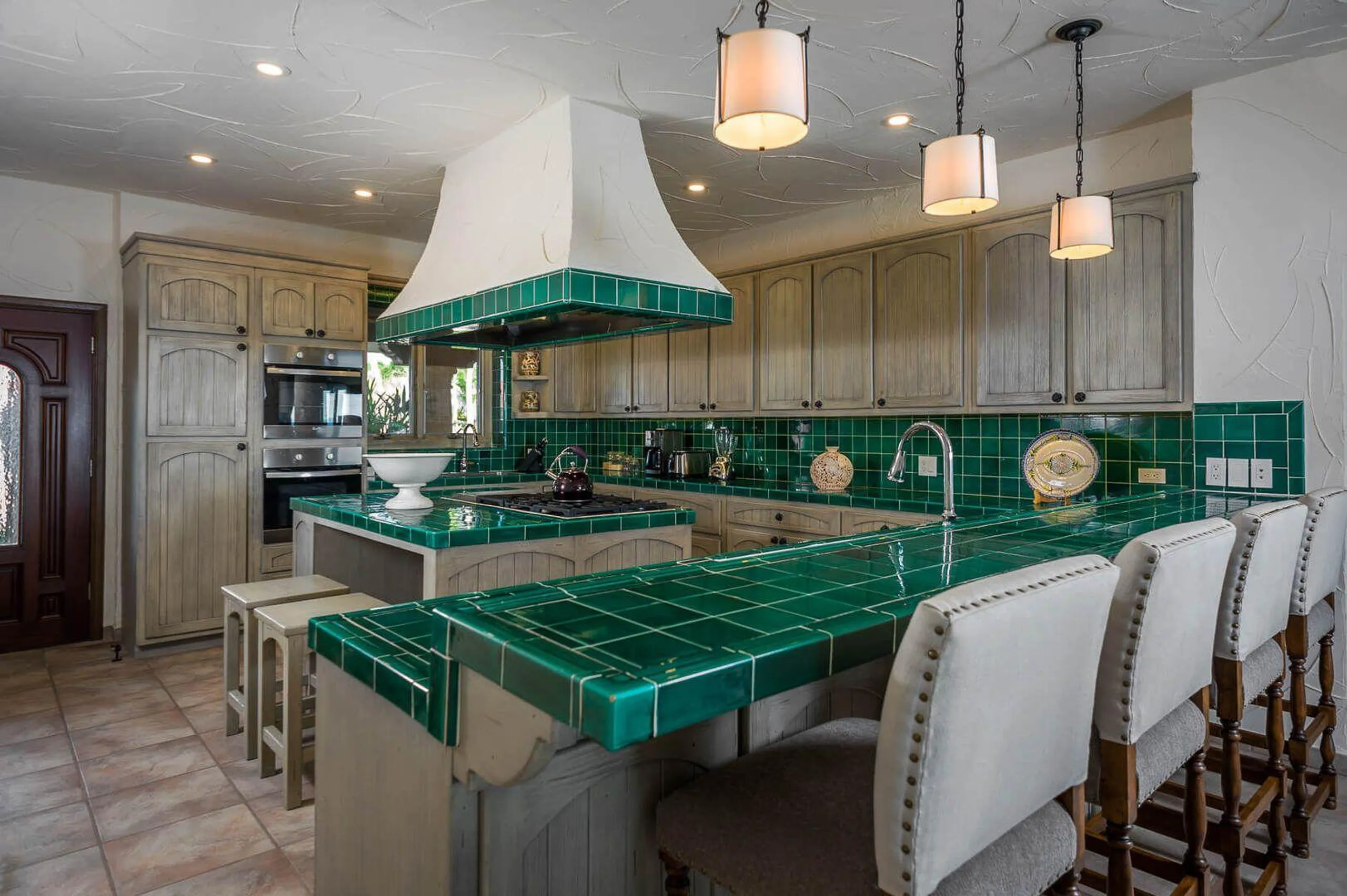 Luxurious Beachfront Villa in Playa Tortuga with Private Pool and Panoramic Ocean Views — photograph 9