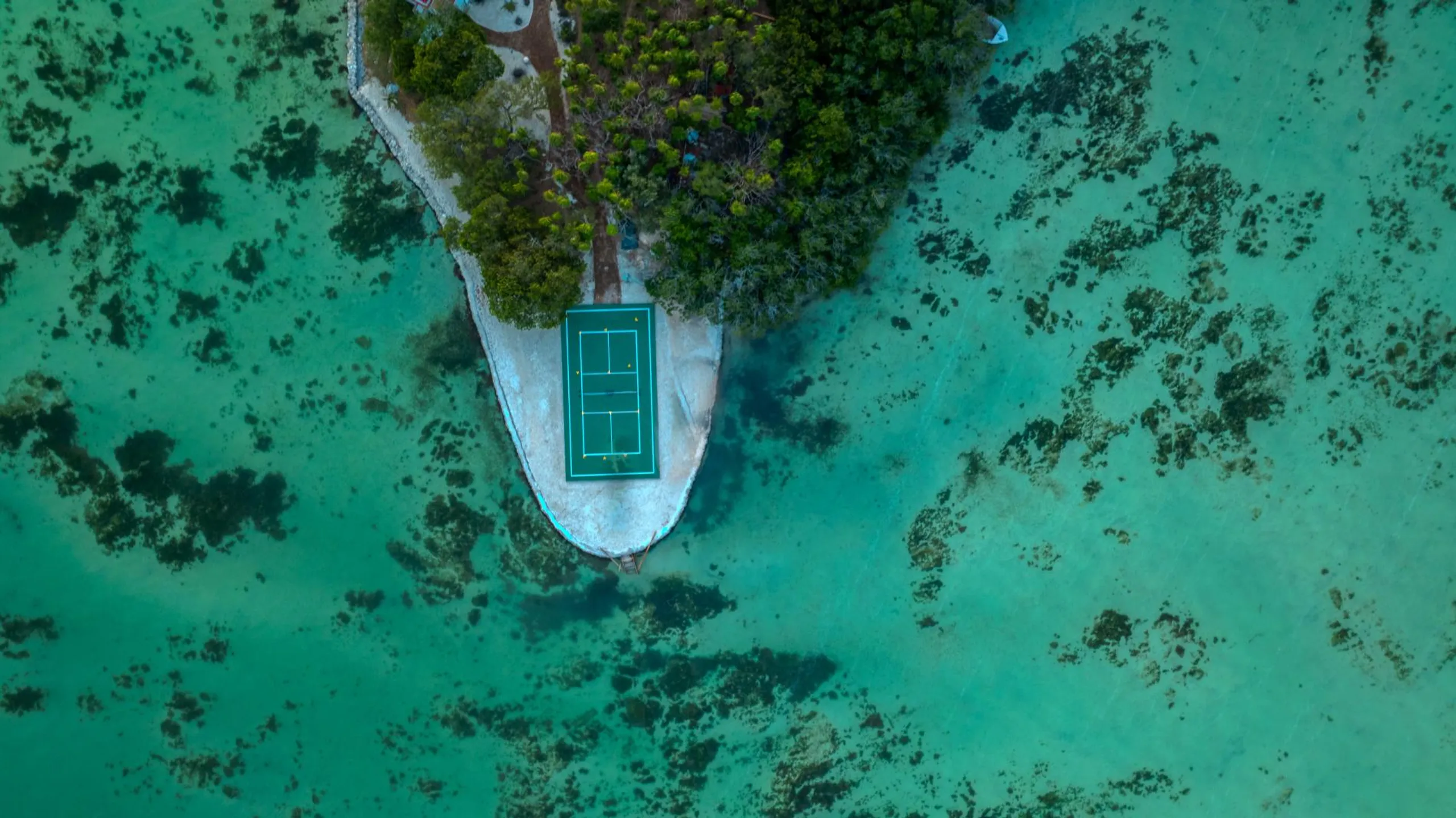 All-Inclusive Belize Island Oasis with Villas, Chef, Cocktails & Water Adventures — photograph 5