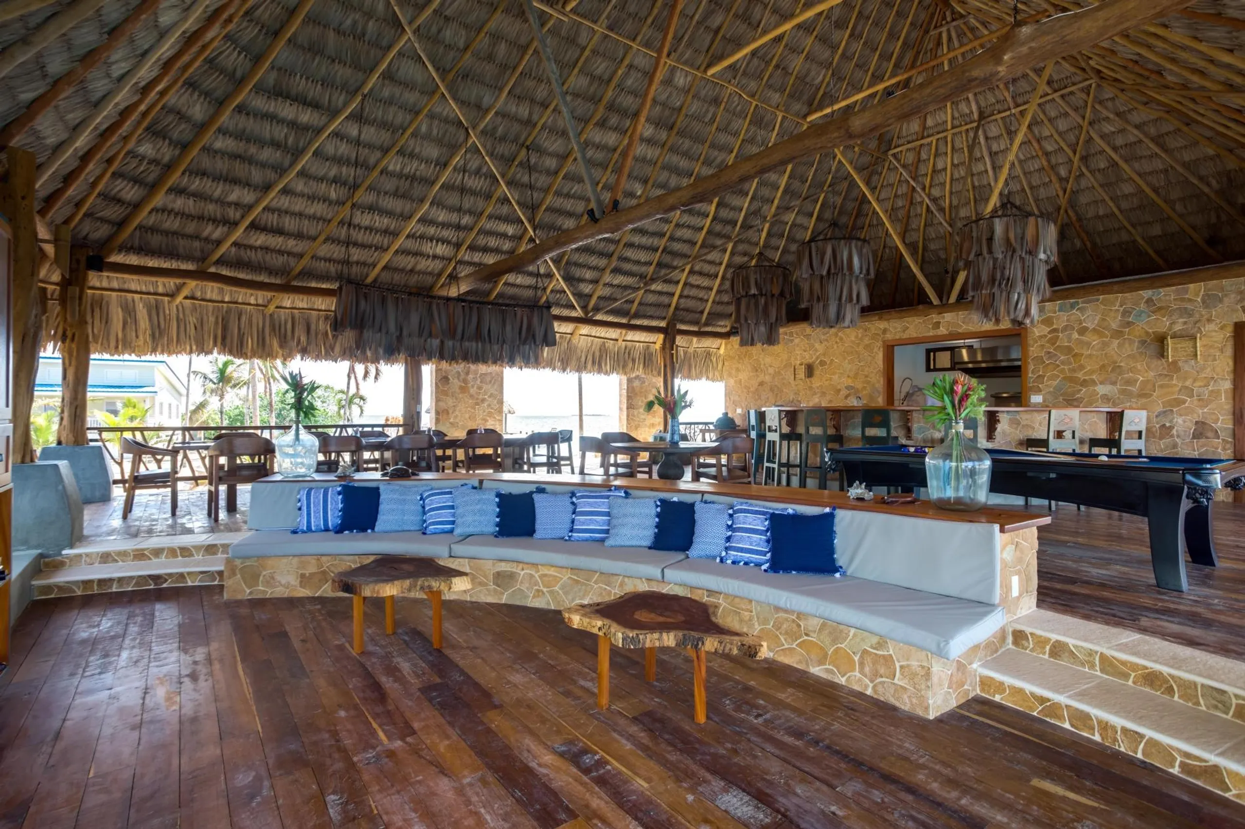 Tranquil Private Island Villa with Pool and Beach Access — photograph 10