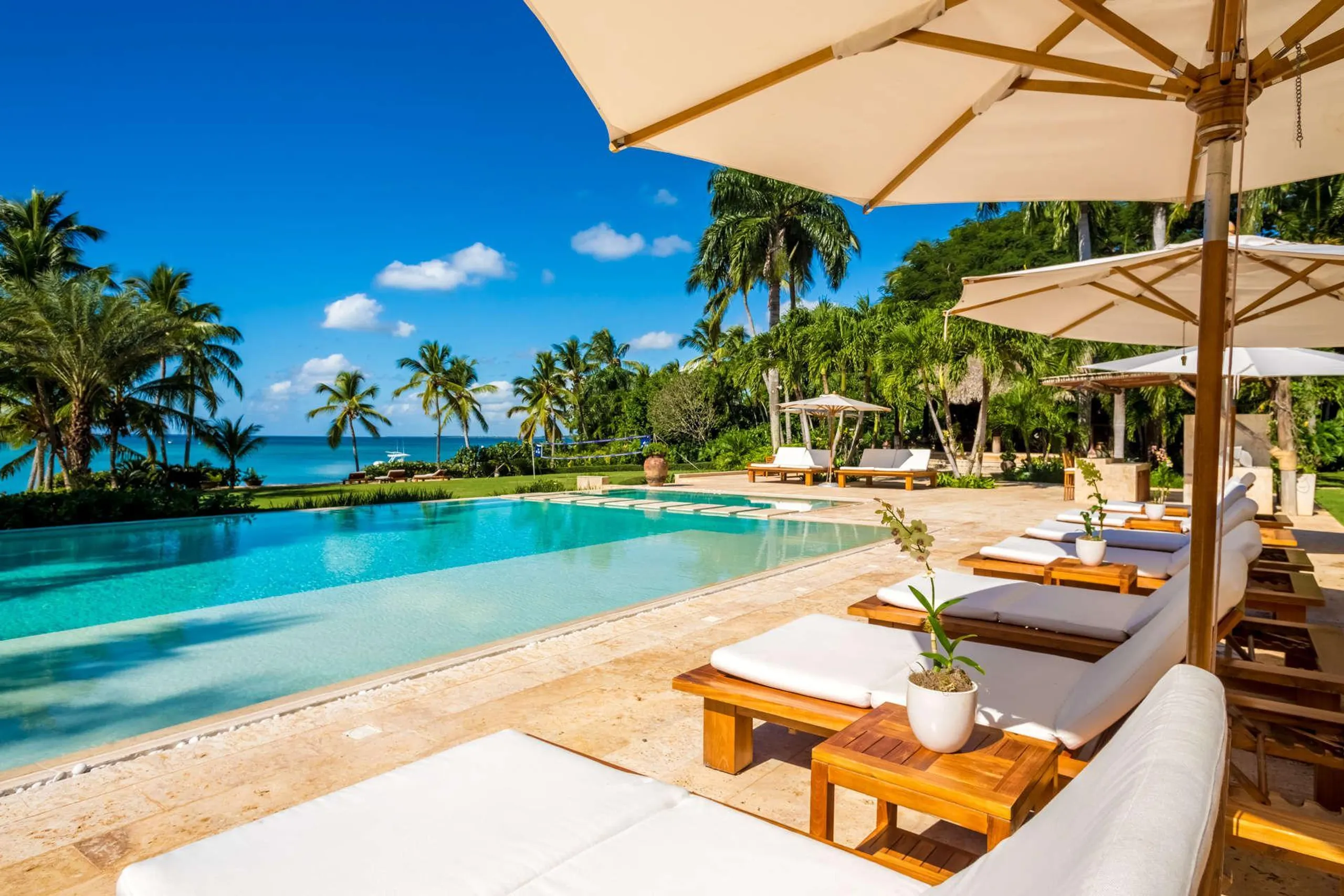 Casa de Campo Exclusive Villa with Breathtaking Views of Minitas Bay and the Caribbean Sea — photograph 2