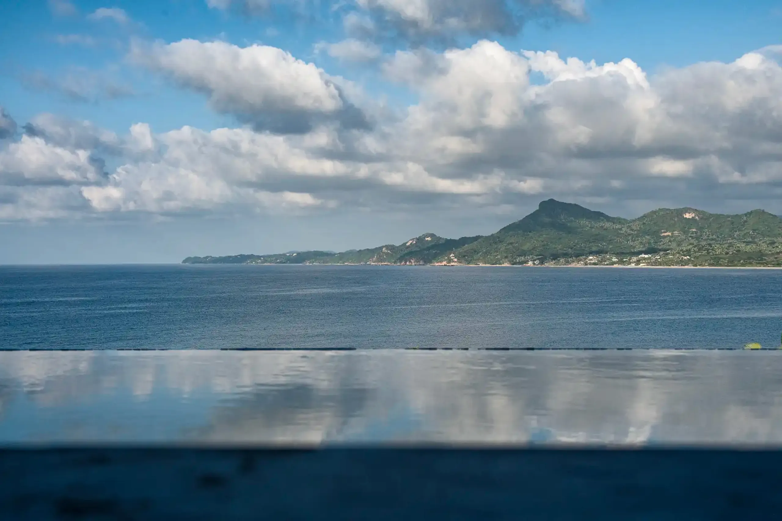 Timeless Punta Mita Villa with Panoramic Views, Pool & Ocean Panoramas — photograph 5