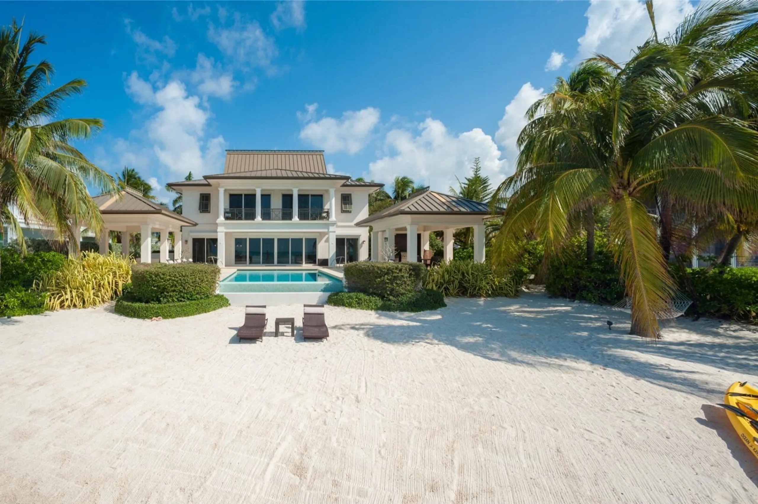 Oceanfront Caribbean Villa with Infinity Pool & Rum Point Access, Rum Point