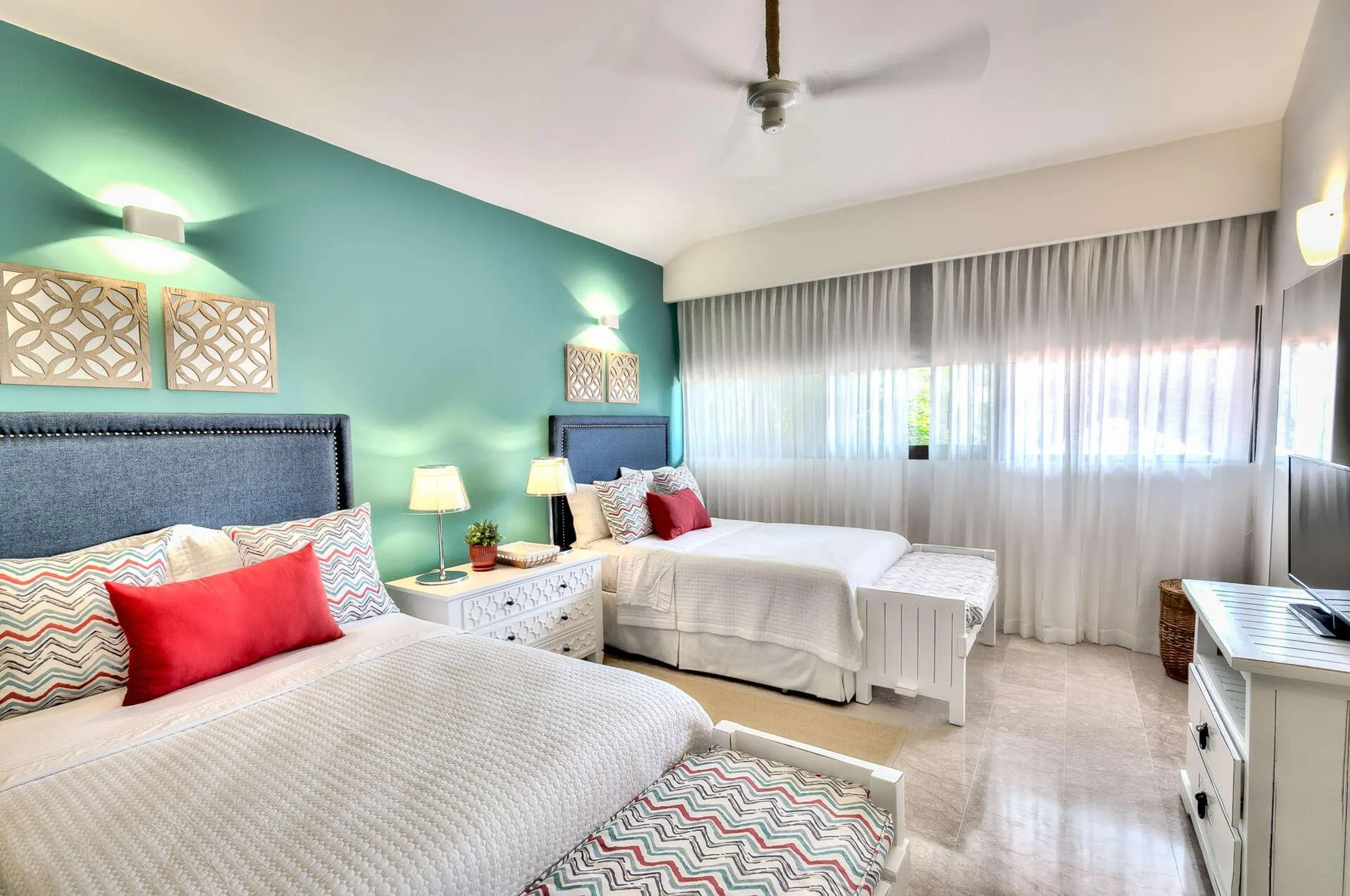 Casa de Campo's Gleaming Villa Offering Seclusion and Privacy — photograph 12