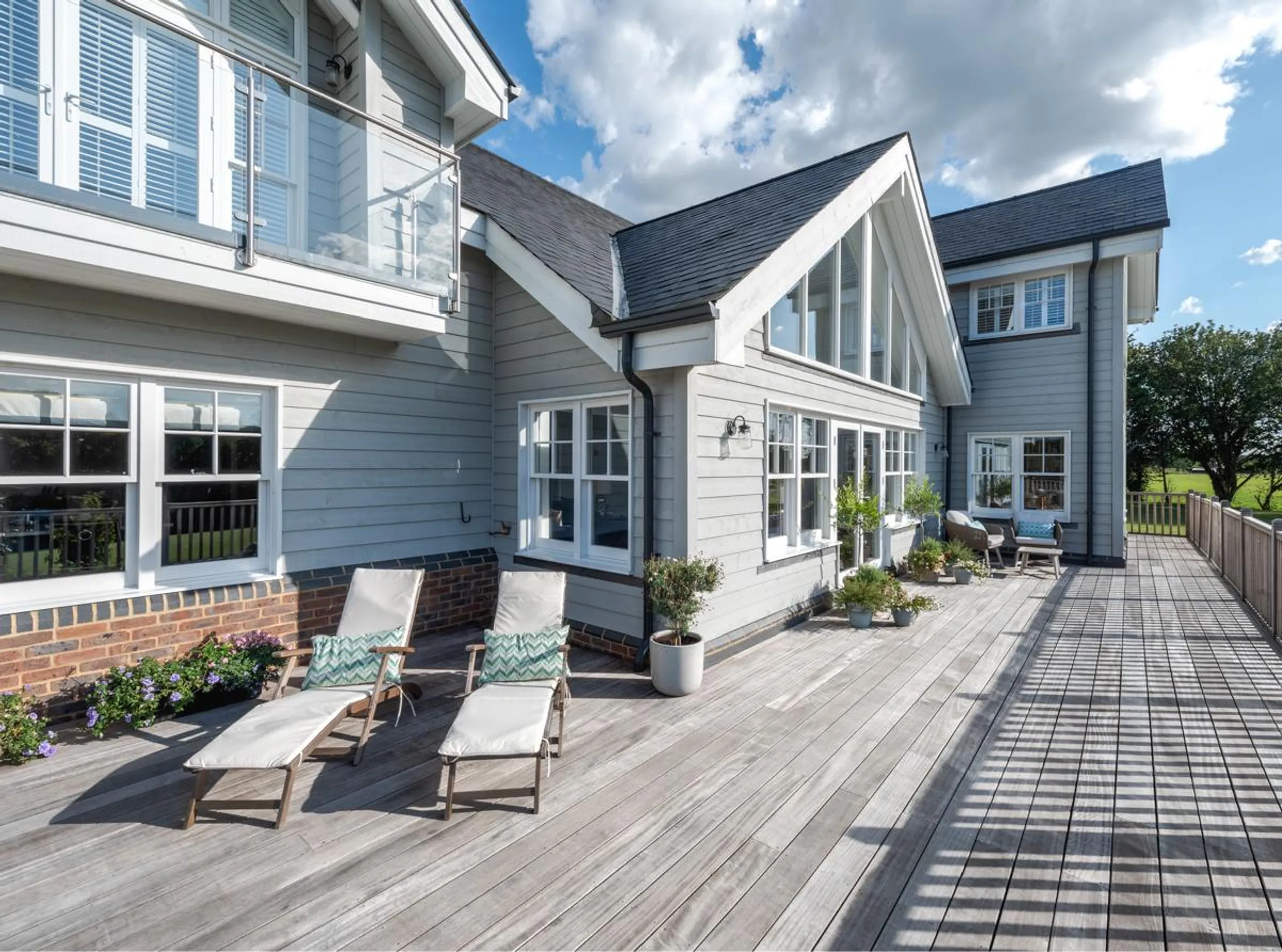 Luxurious Newly-Built Villa with Indoor Pool and Countryside Views — photograph 11