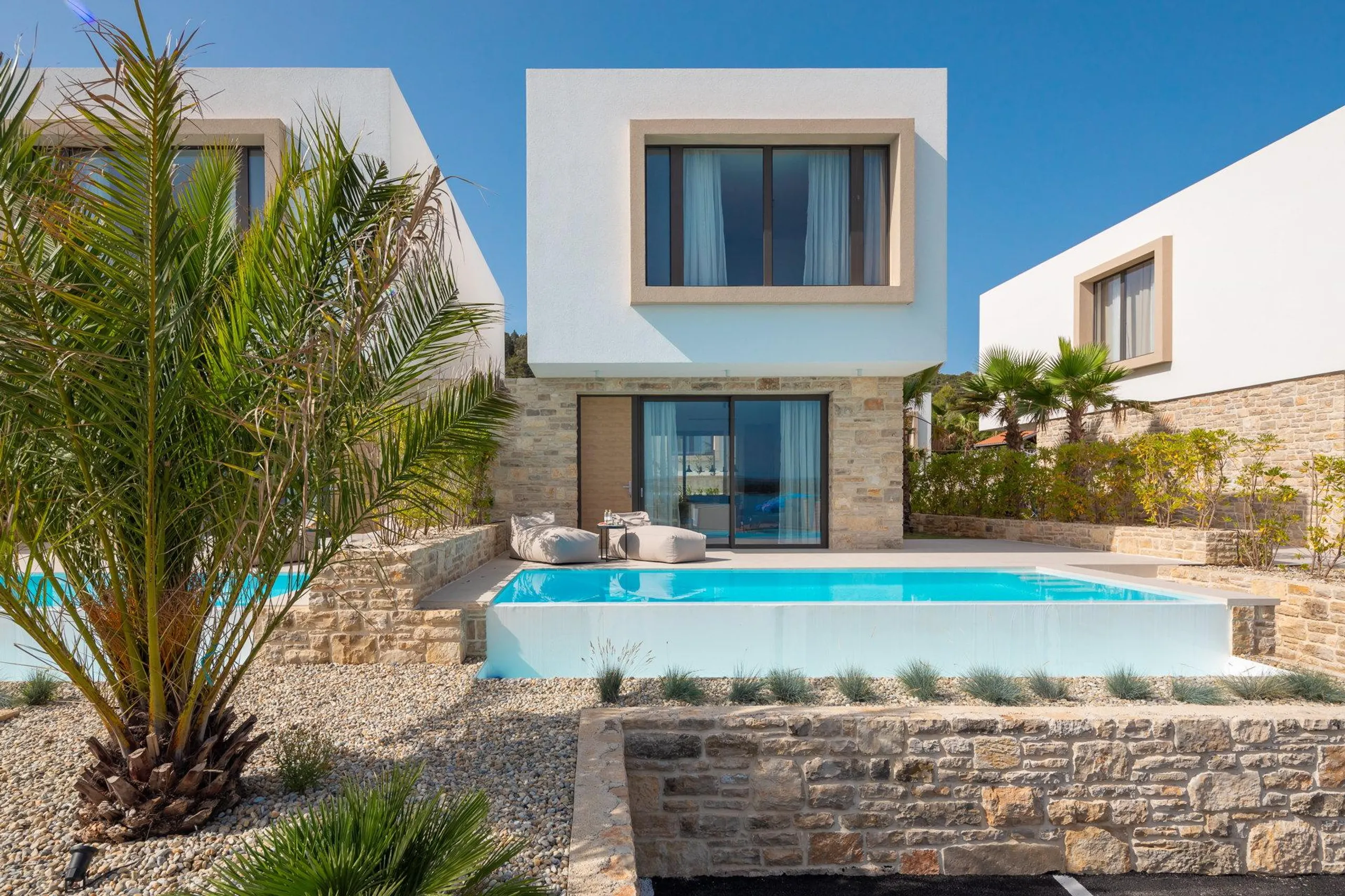 Exquisite Villa with Pool  and Crystal-Clear Sea Views — photograph 5