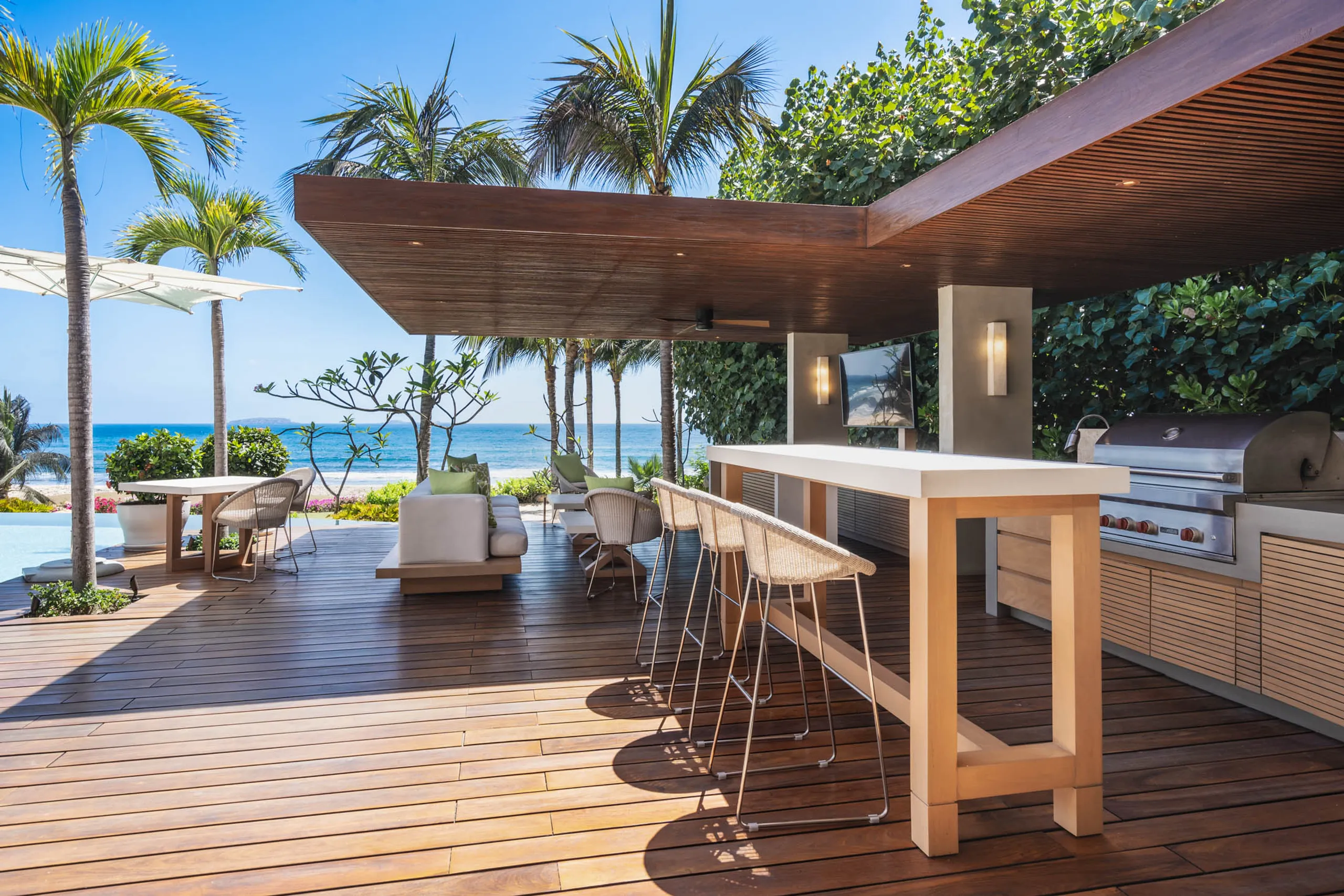 Enchanting La Punta Estates Villa with Infinity Pool Ocean & Golf Views in Punta Mita — photograph 7