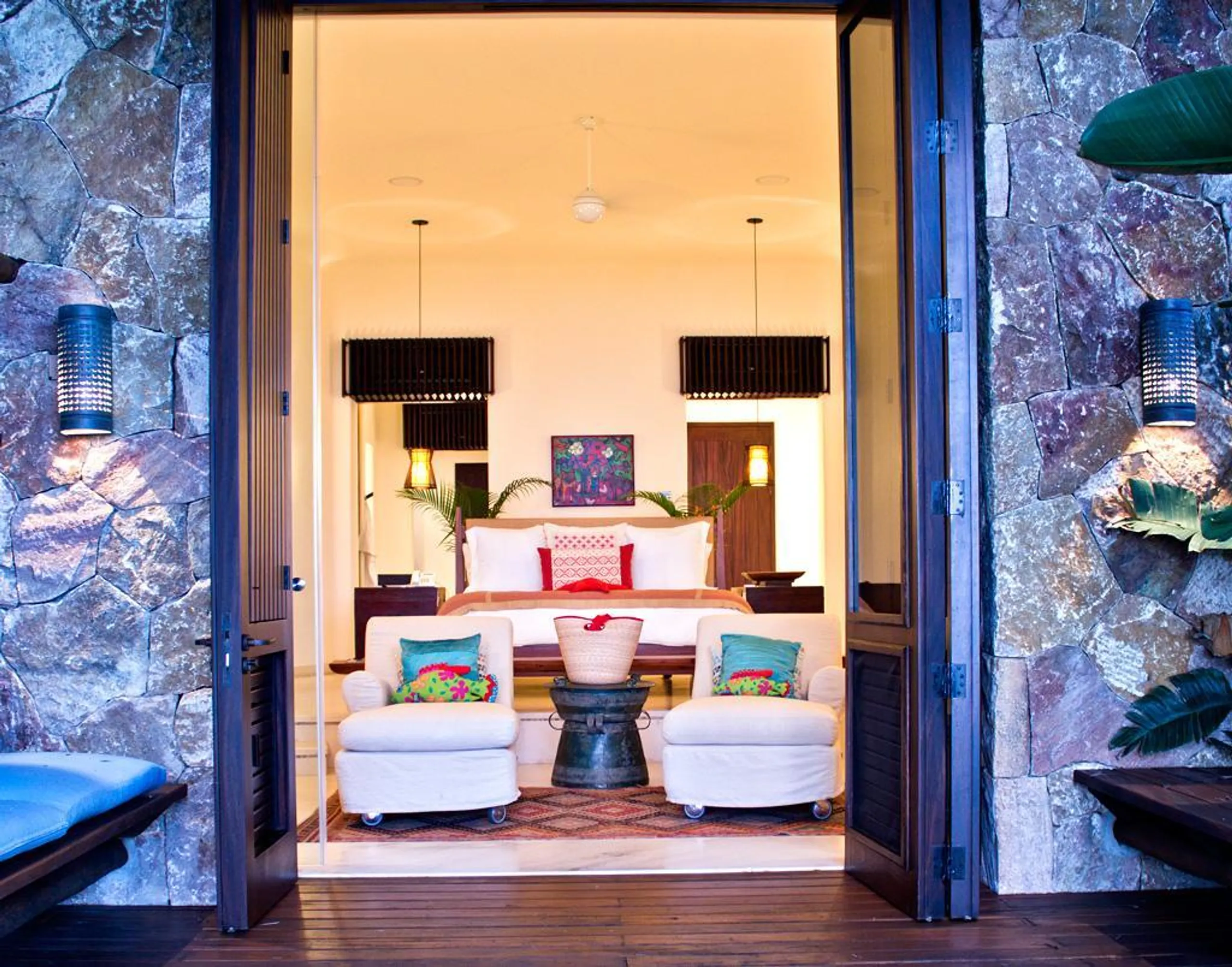 Rancho Estates Luxury Villa with Infinity Pool and Amazing Ocean Views — photograph 9
