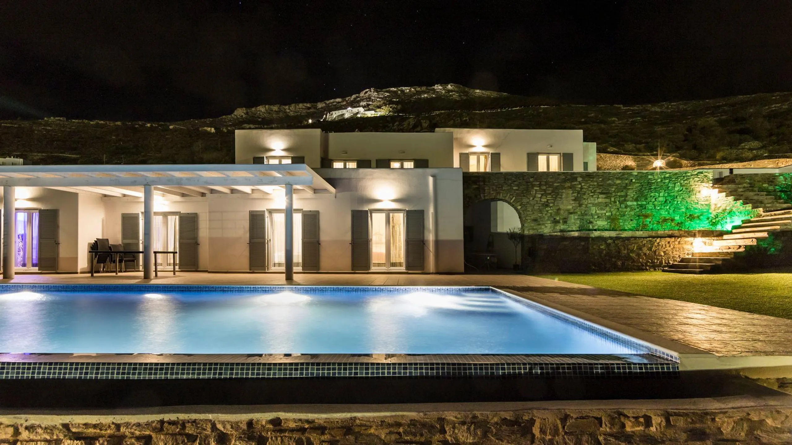 Monaco Luxury Villa with Private Pool & Amazing Views — photograph 7