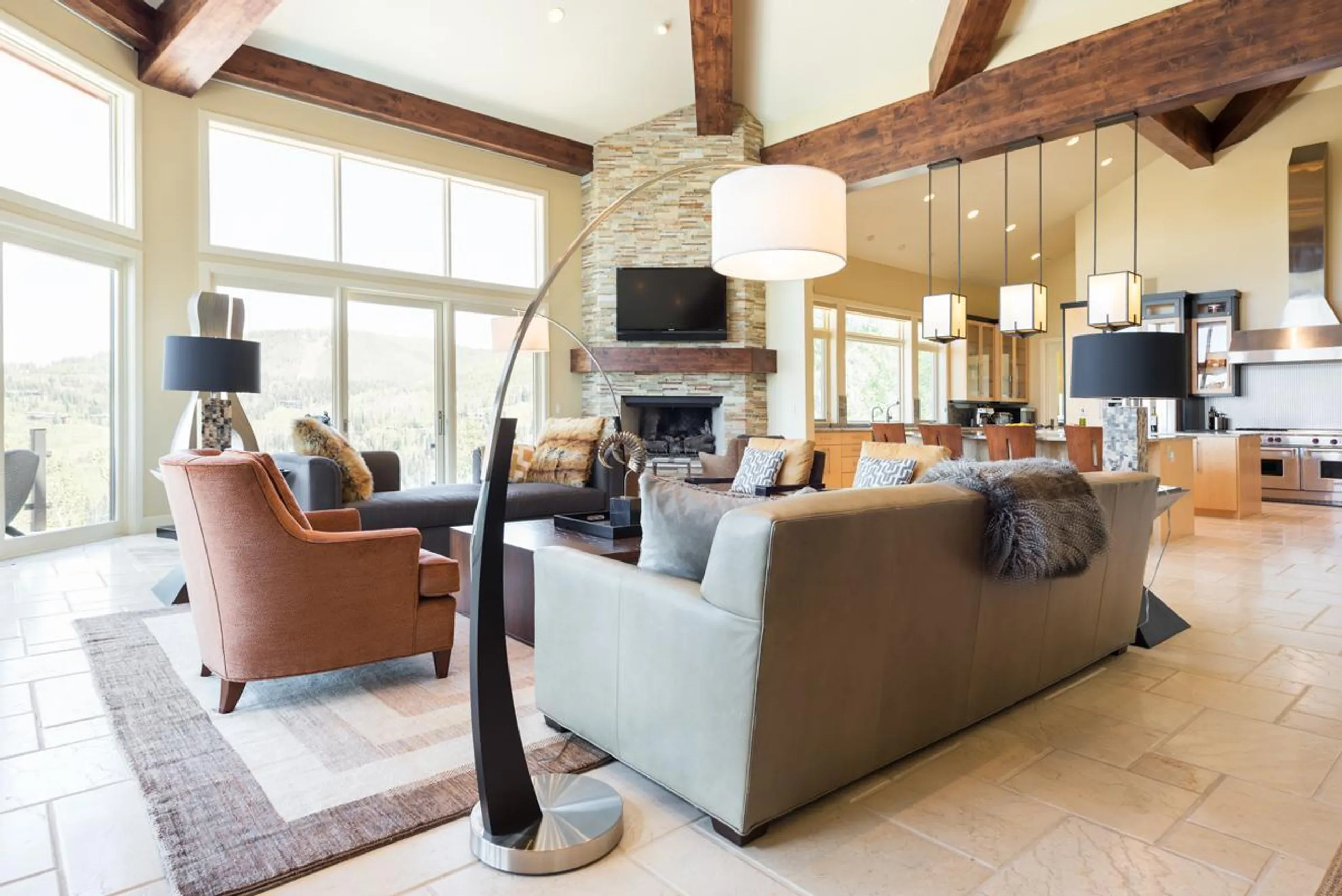 Harmony Alpine Chalet with Private Pool and Amazing Mountain Views — photograph 12