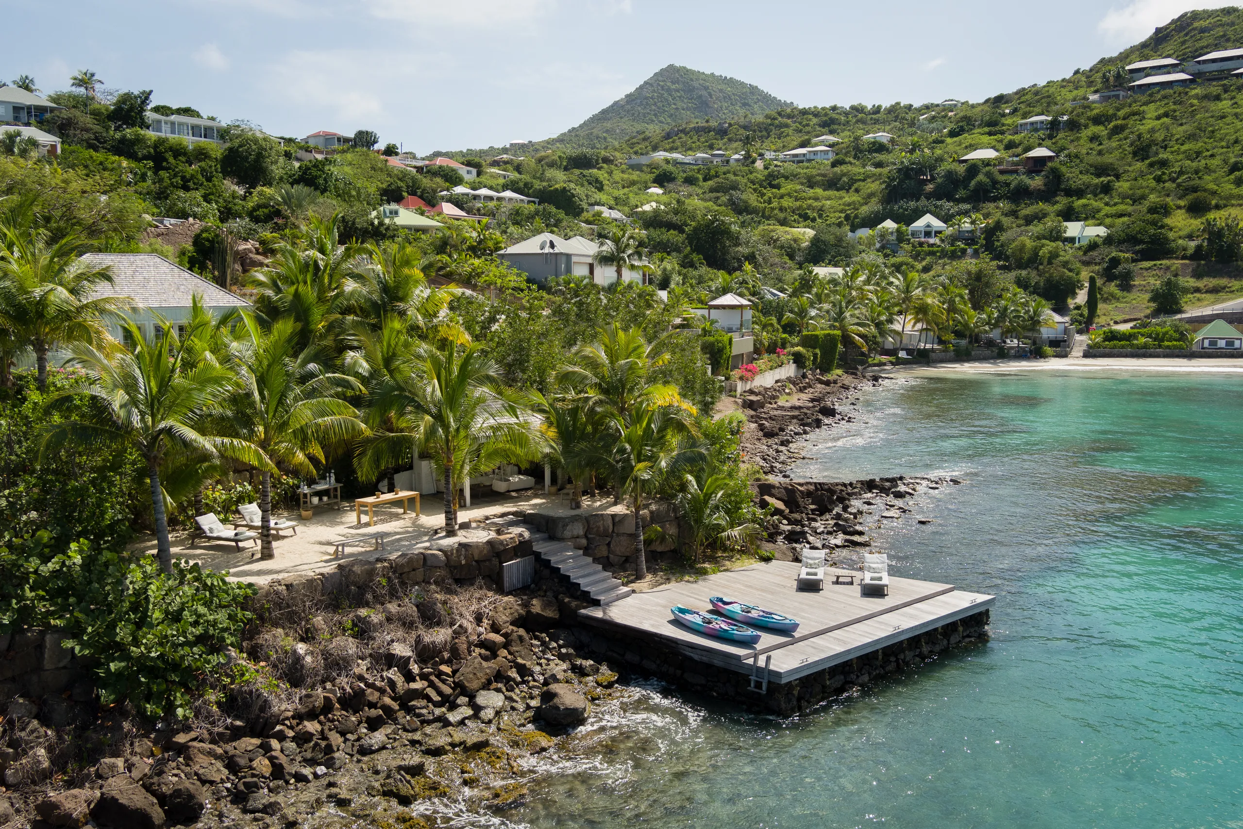 Waterfront St. Barth Villa with Private Dock, Heated Pool & Airy Living Spaces — photograph 5