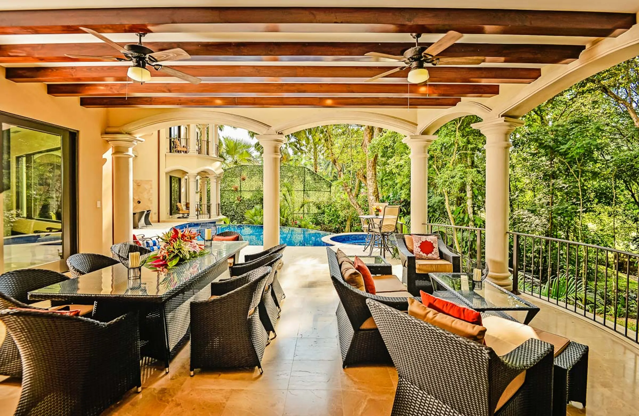 Serene Rainforest Villa with Private Pool and Beach Club Access — photograph 4