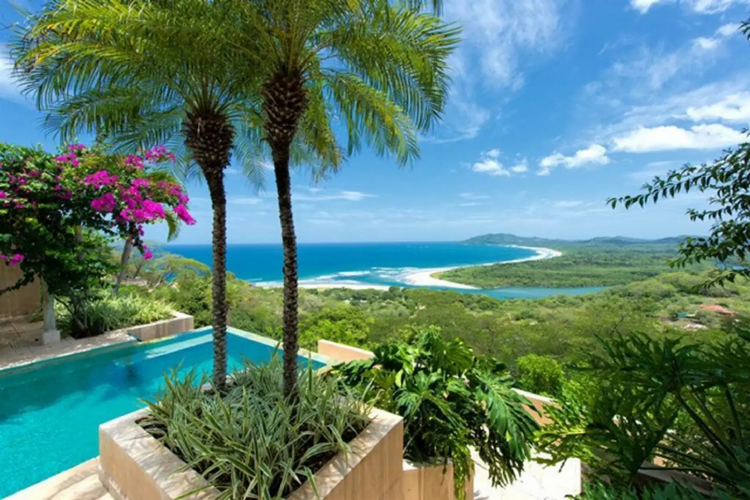 Jasmine-Scented Tamarindo Villa with Private Poolside Lounge and Ocean Views, Tamarindo