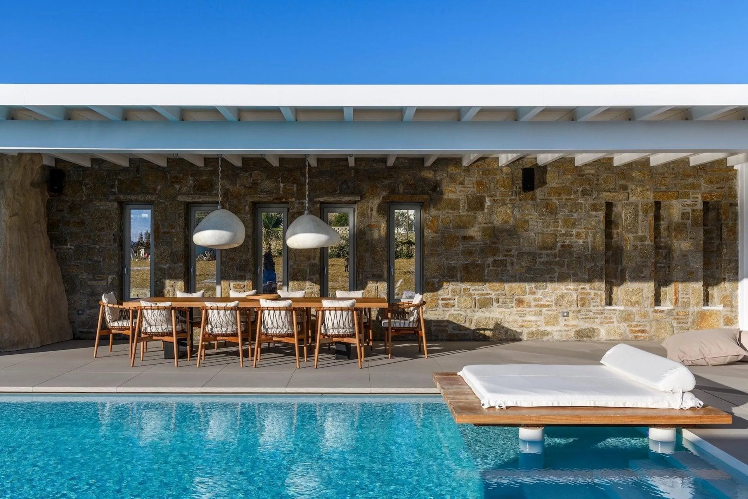 Elegant Oceanview Villa with Private Pool — photograph 4