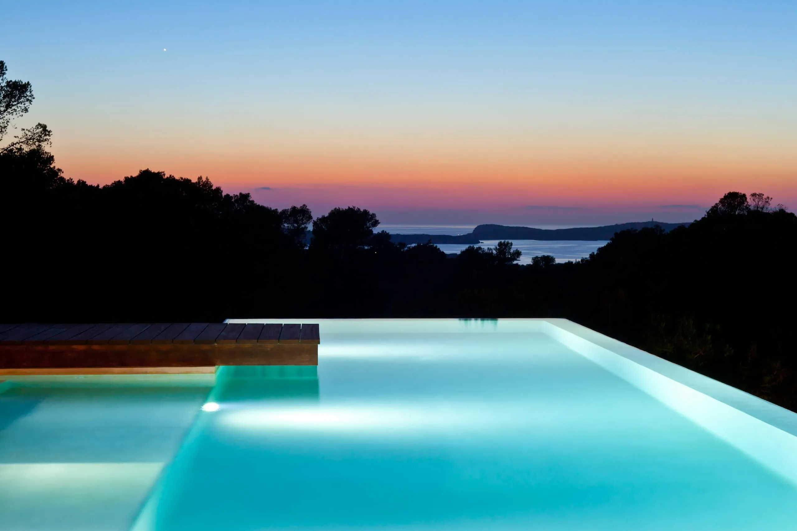 Superb Seaview Villa in Ibiza with Private Pool and Jacuzzi — photograph 6