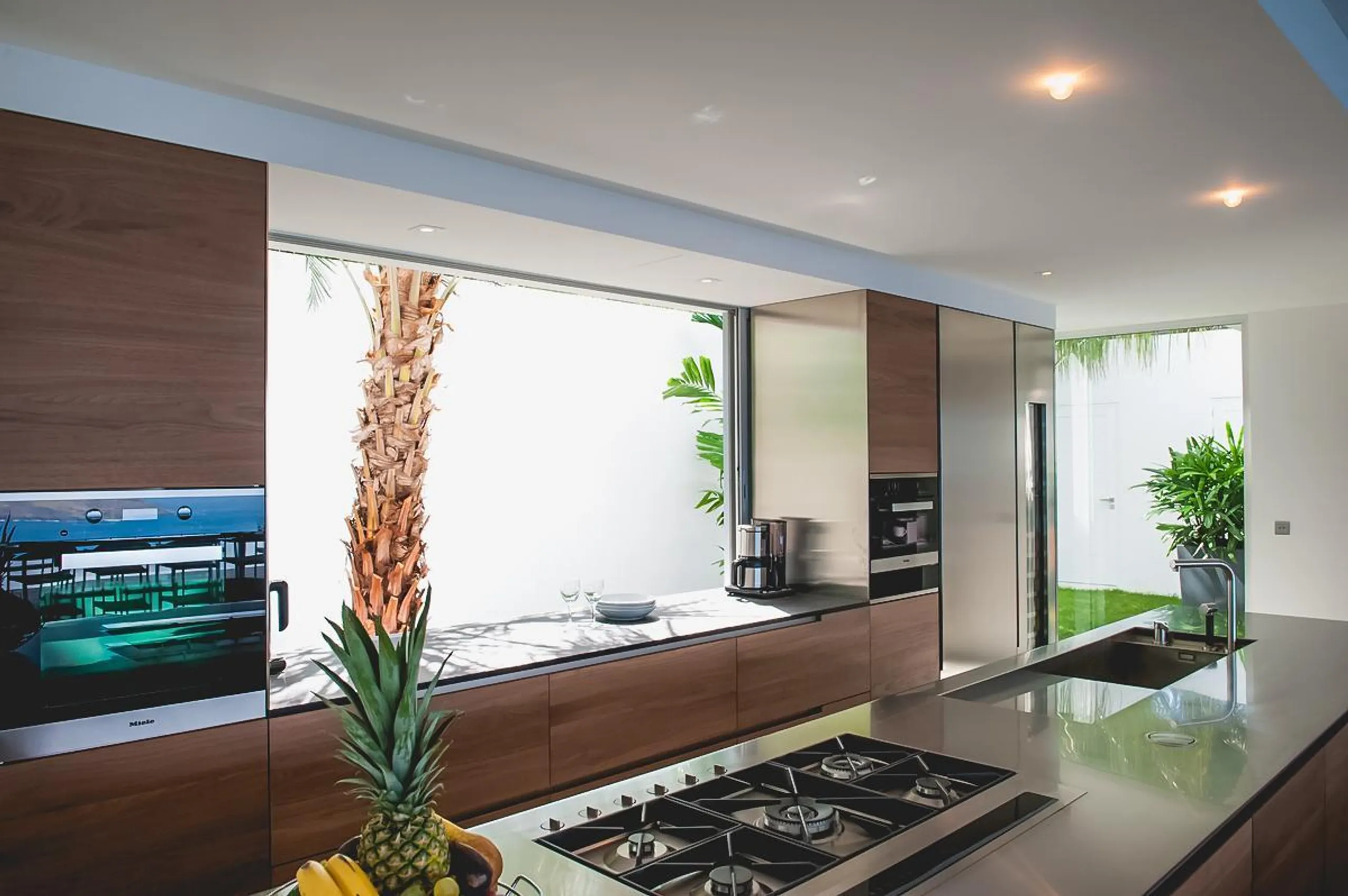 Superb Seaview Villa with Infinity Pool and Fitness Center — photograph 9