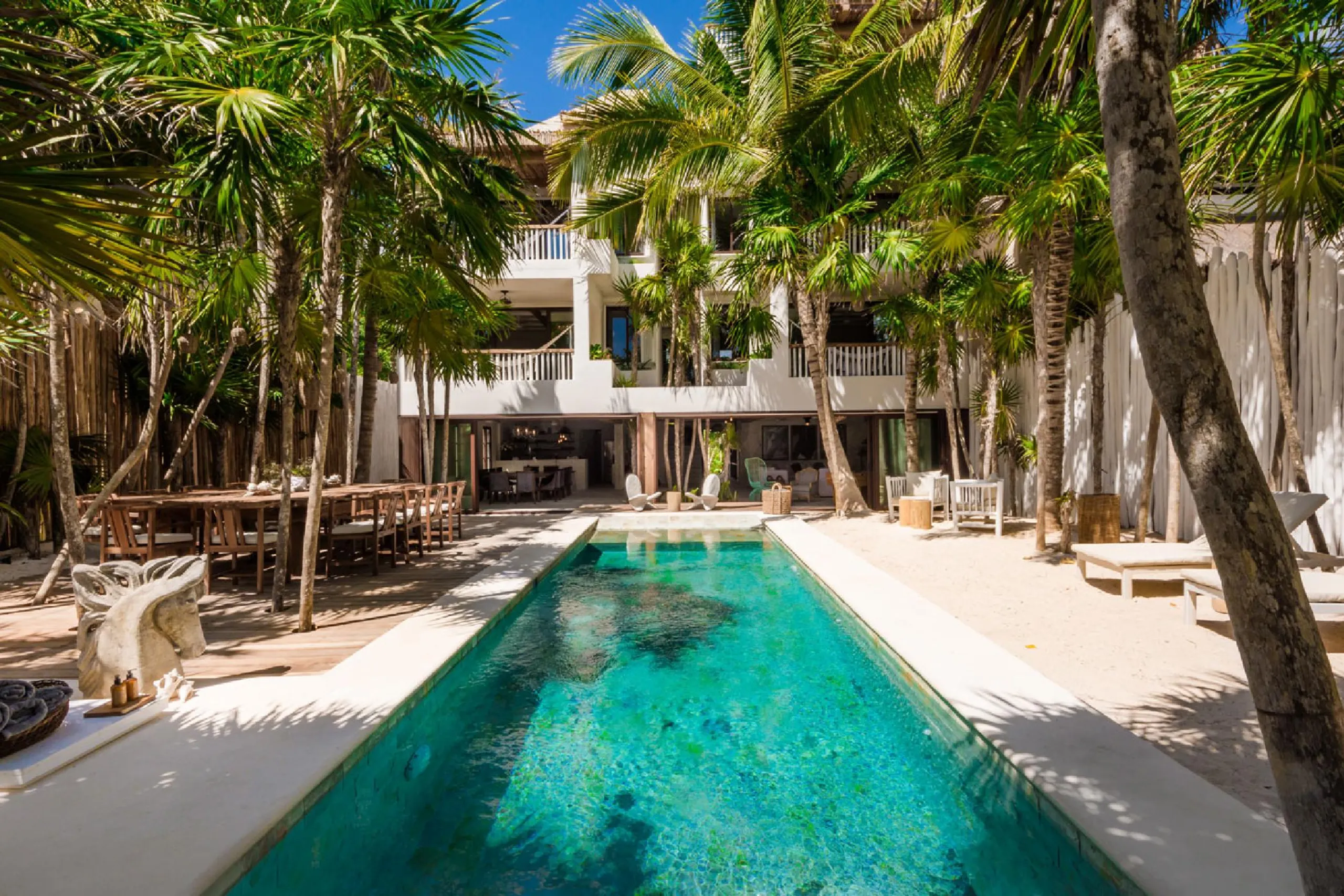 Soliman Bay Private Beach Front Estate with 2 Pool and Amazing Lush Grounds — photograph 5