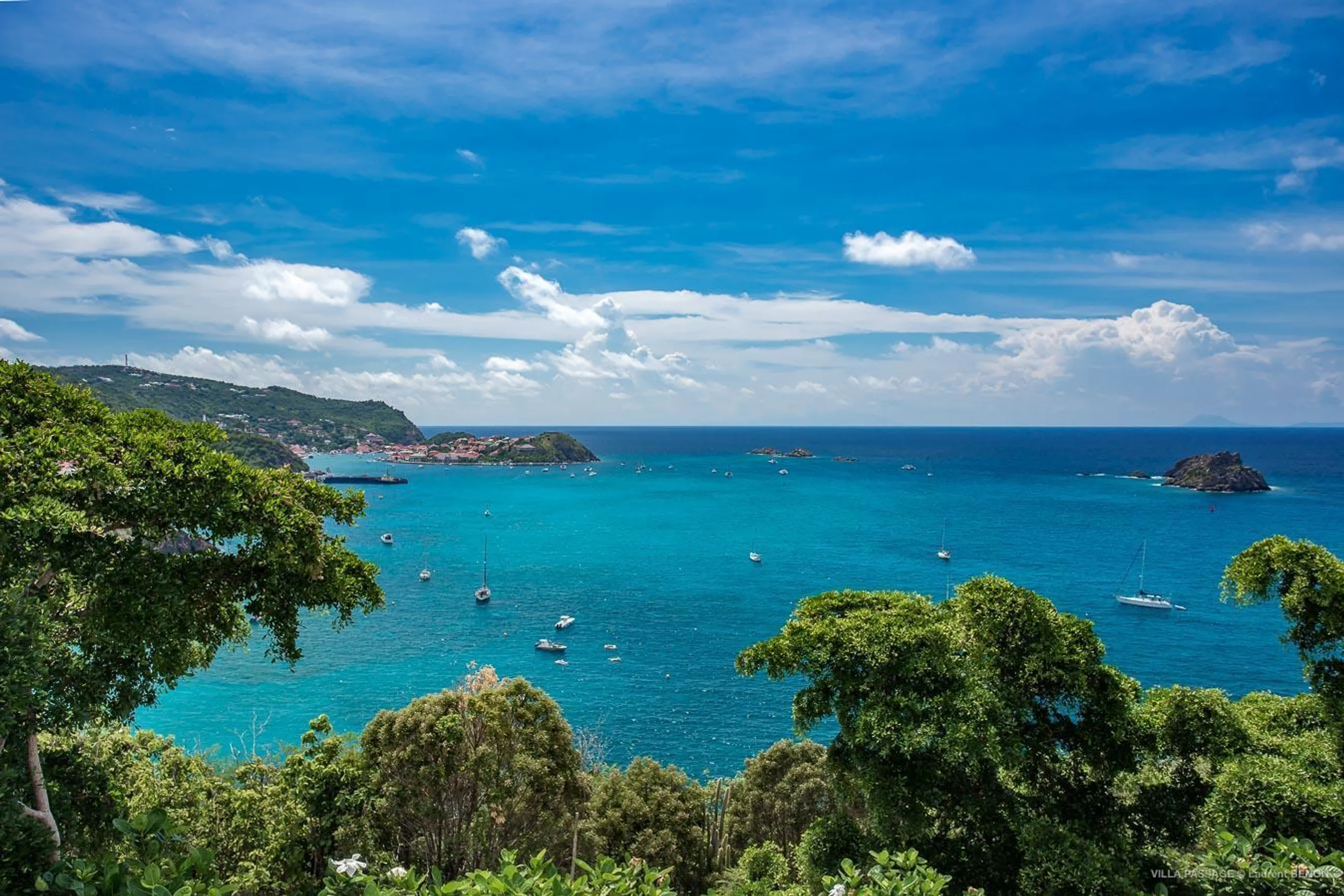 Modern Oceanview Corossol Villa with Private Pool and Walks to Beach — photograph 3