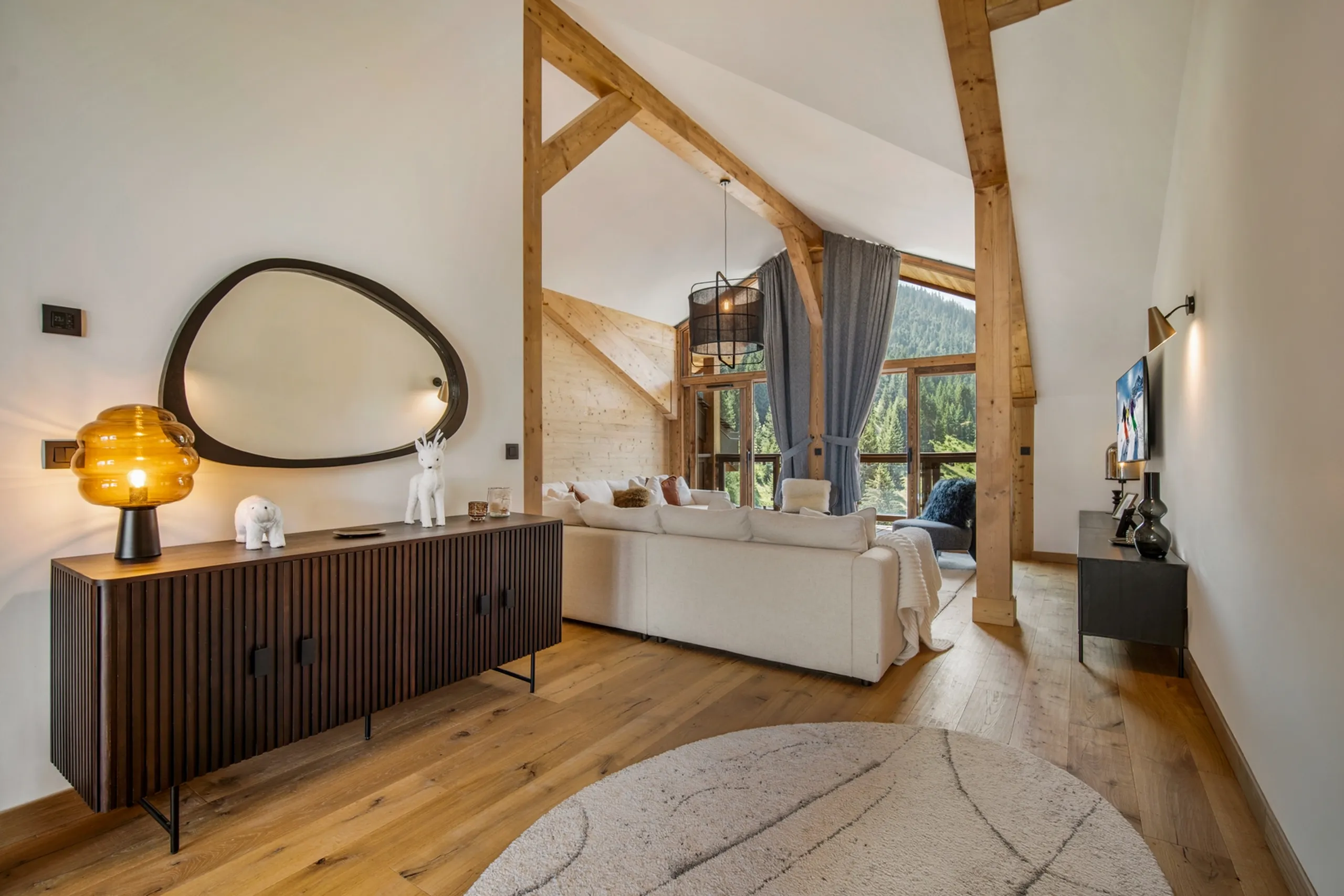 Courchevel Penthouse: Luxe 4-Room Escape with Mountain Views — photograph 8